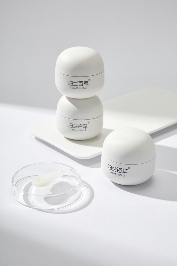 波兰百草雪绒花净透精华霜50g