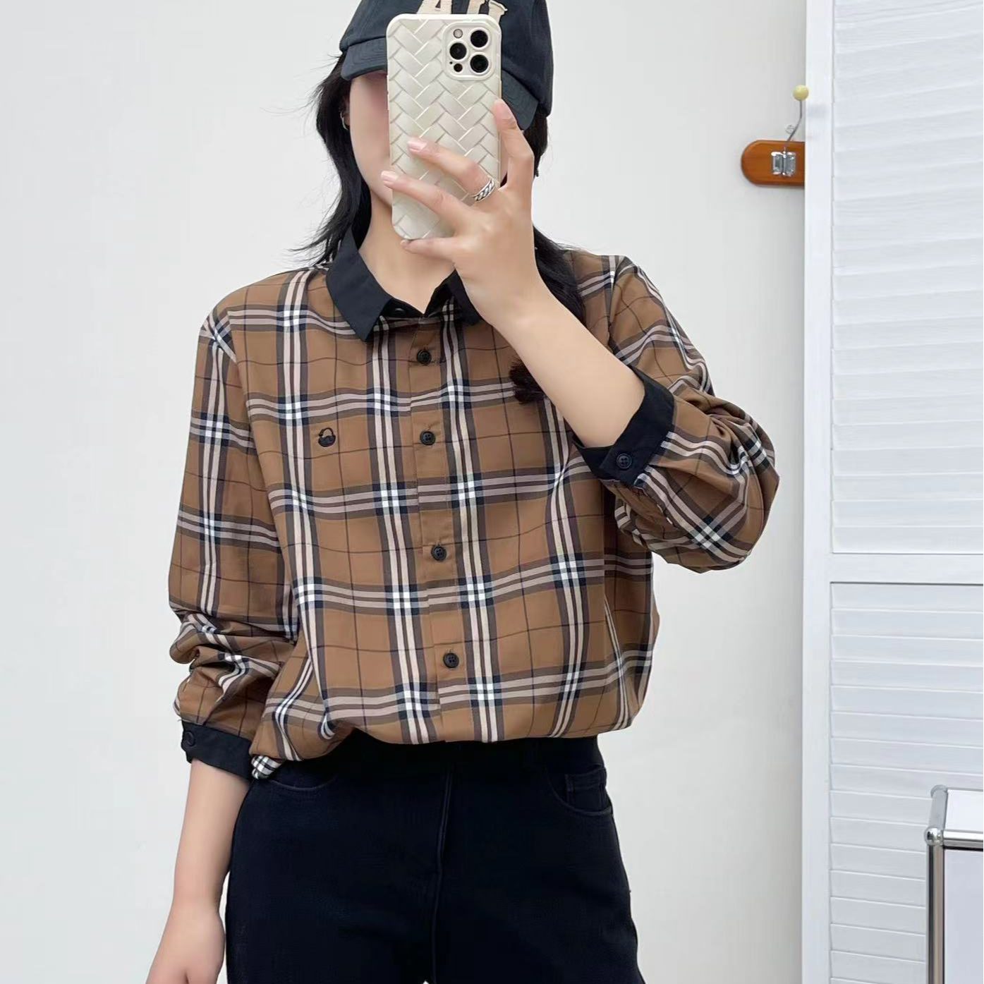 2025年春款衬衫格子衬衣女宽松休闲黑领撞色韩版衬衫拼接长袖格纹