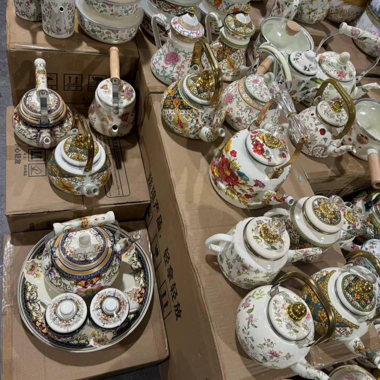 A孤品杂款瑕疵【慎拍 不退不换】珐琅搪瓷烧水壶/油壶/搪瓷汤锅随机