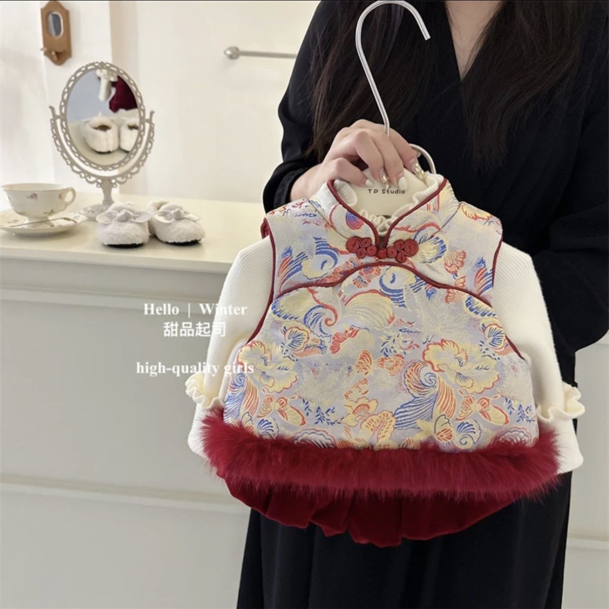 品巴拉巴拉童品巴拉巴拉童女宝宝秋冬季服旗袍马甲夹棉中国风周岁