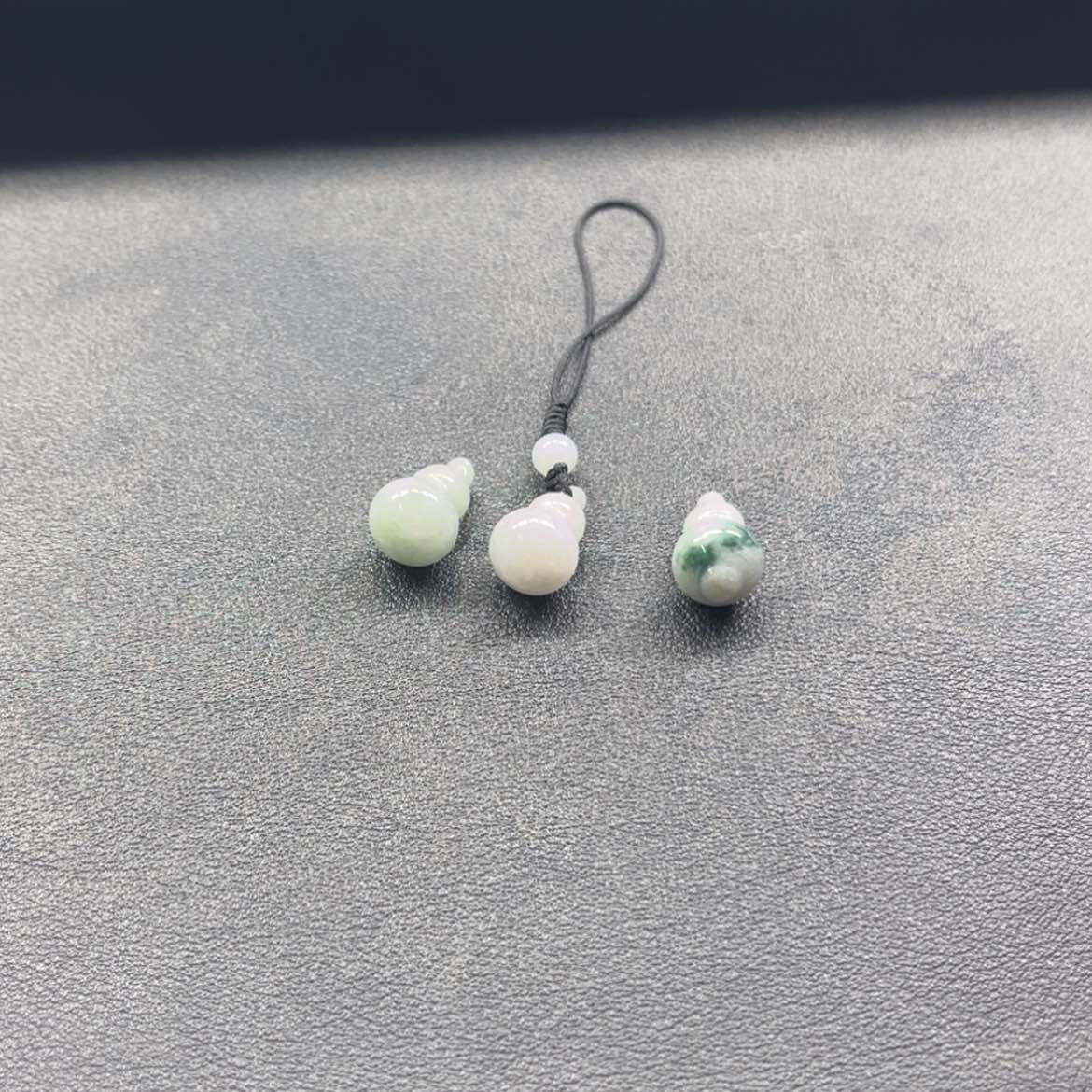 【闪购商品】翡翠颈饰未镶嵌朱*总