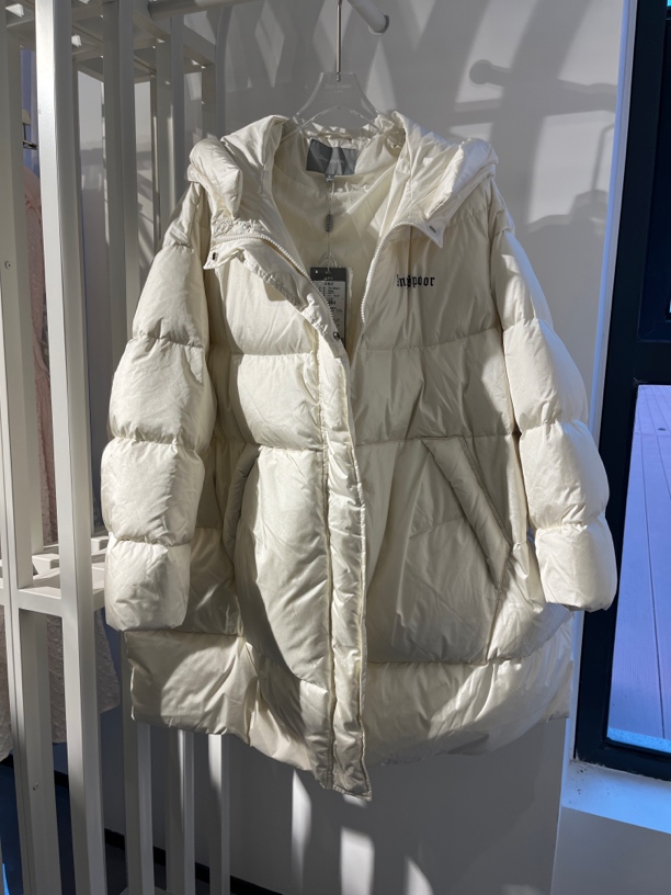 Anyspoor秋冬鹅绒外套83D727