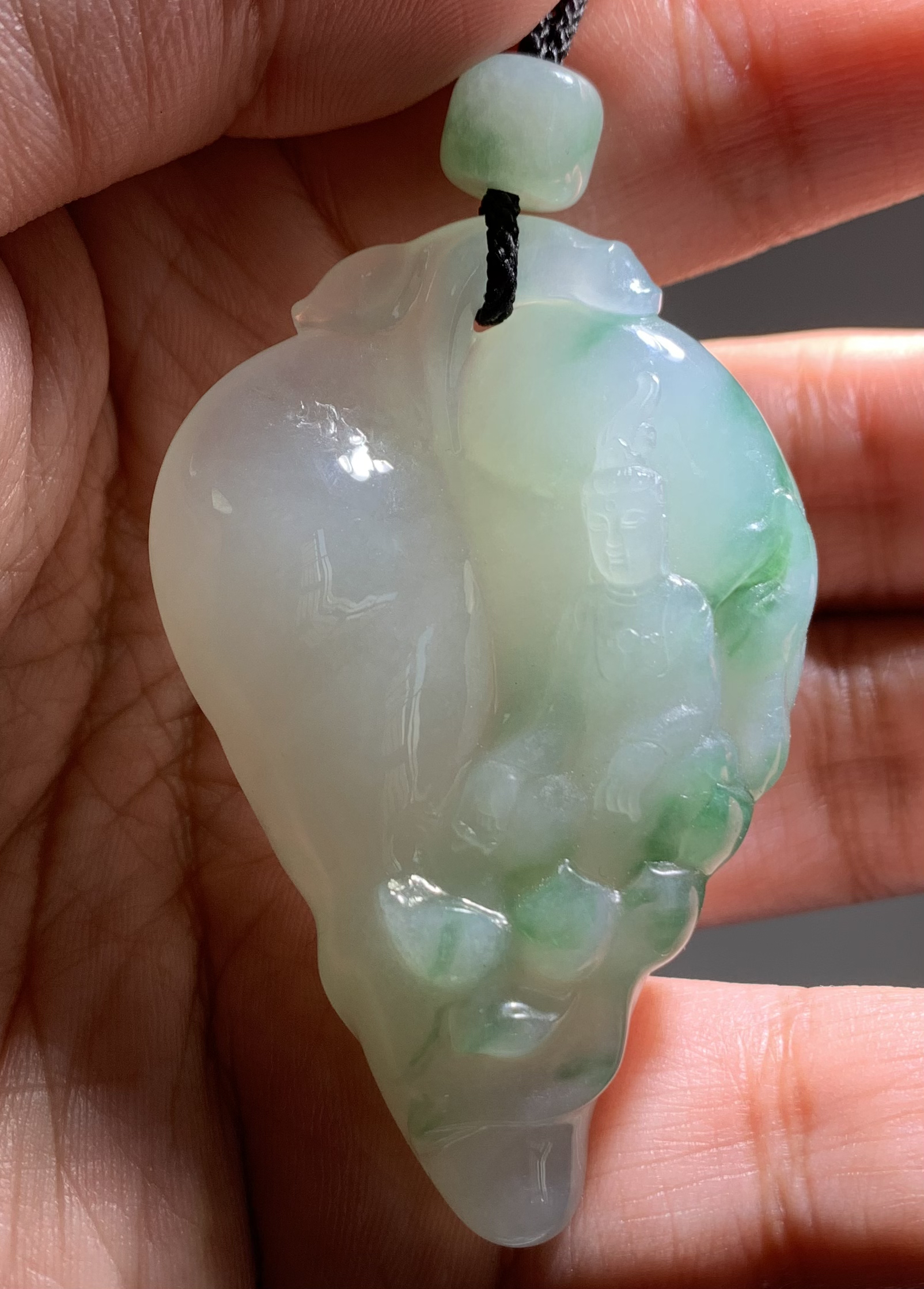 【飘绿•观音】缅甸天然A货翡翠随形莲花观音特色精工巧雕一夜成名