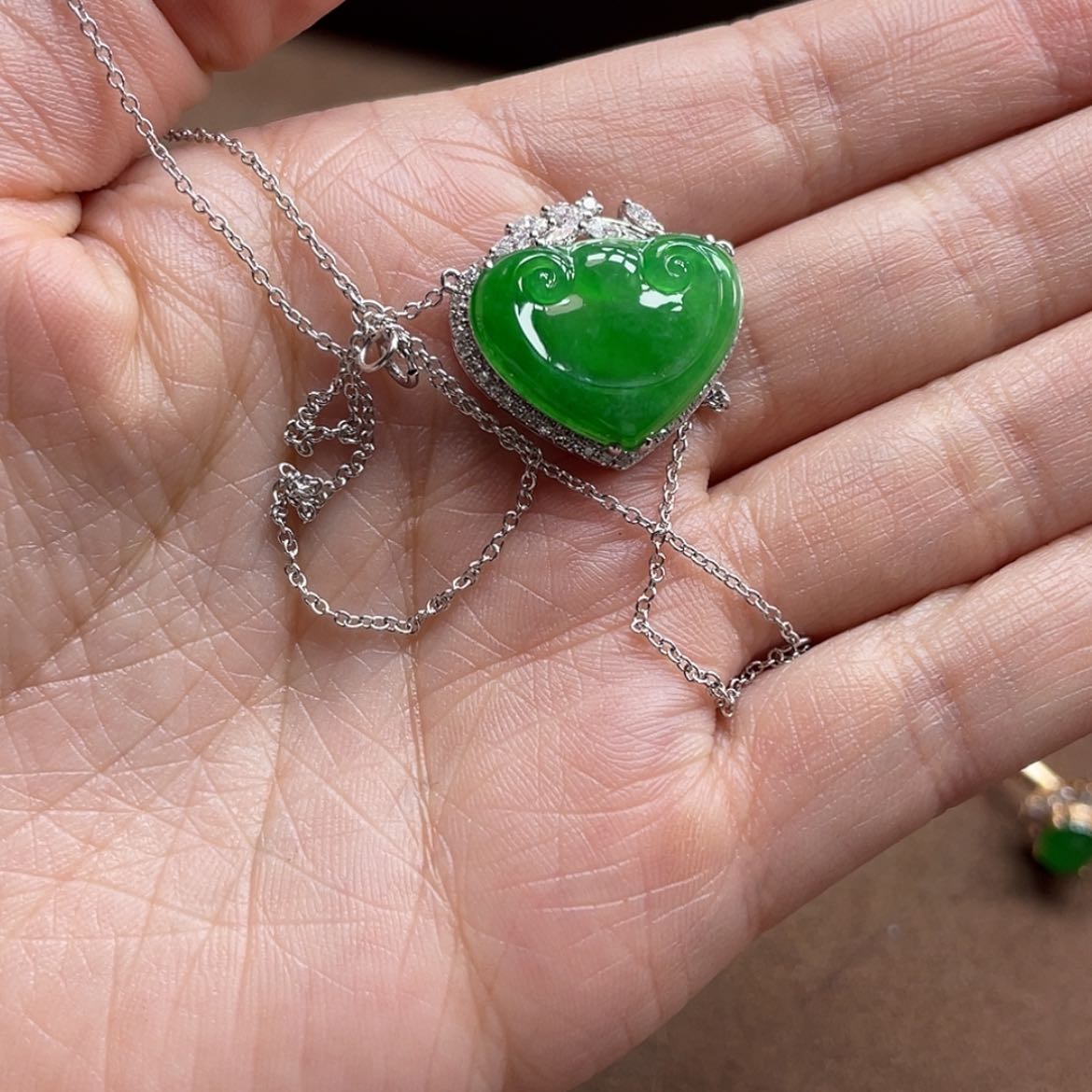 【闪购商品】翡翠颈饰18K金镶嵌雅*