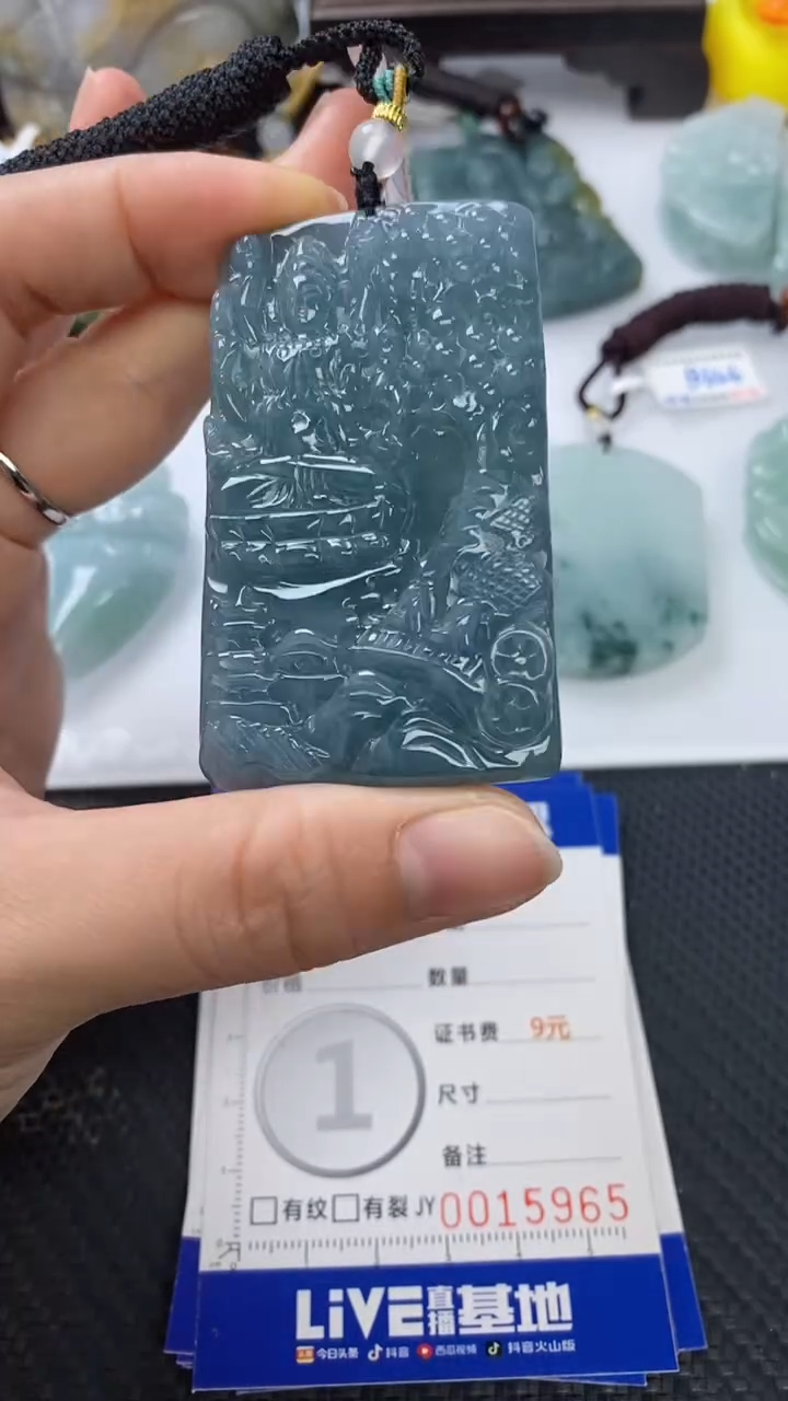 【闪购商品】翡翠颈饰未镶嵌1111111111