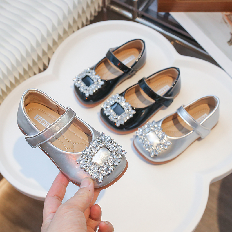 女童公主鞋2024春季新款水钻扣儿童软底演出玛丽珍童鞋小皮鞋软底