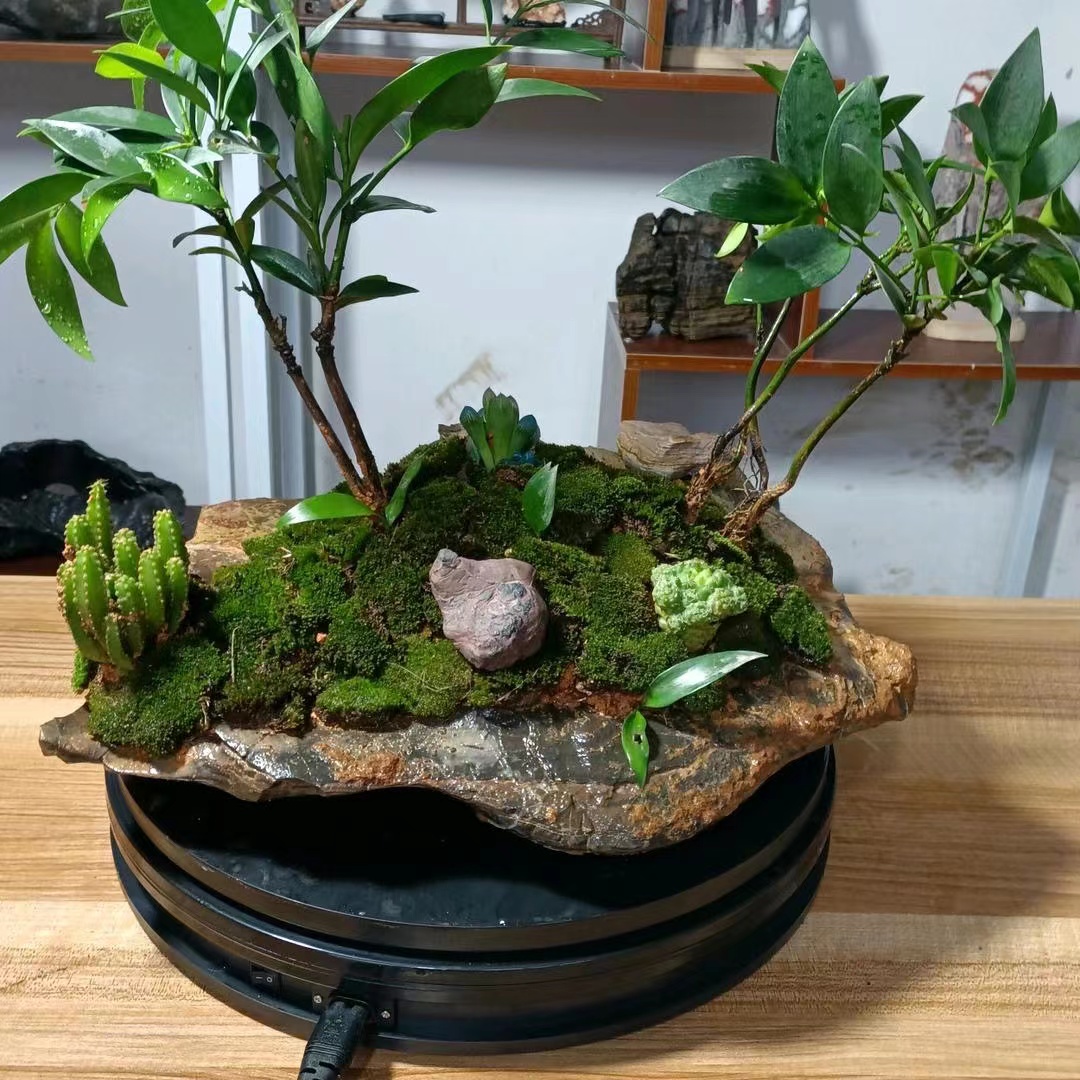 灵壁奇石千姿百态，每一款都是采用四大名石之首灵壁原石。