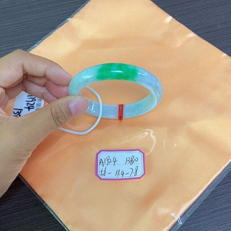 平洲珠宝天然缅甸翡翠A货A1924