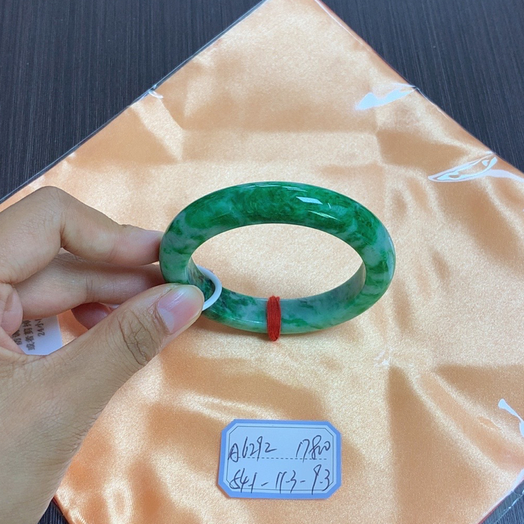 平洲珠宝天然缅甸翡翠A货A6292