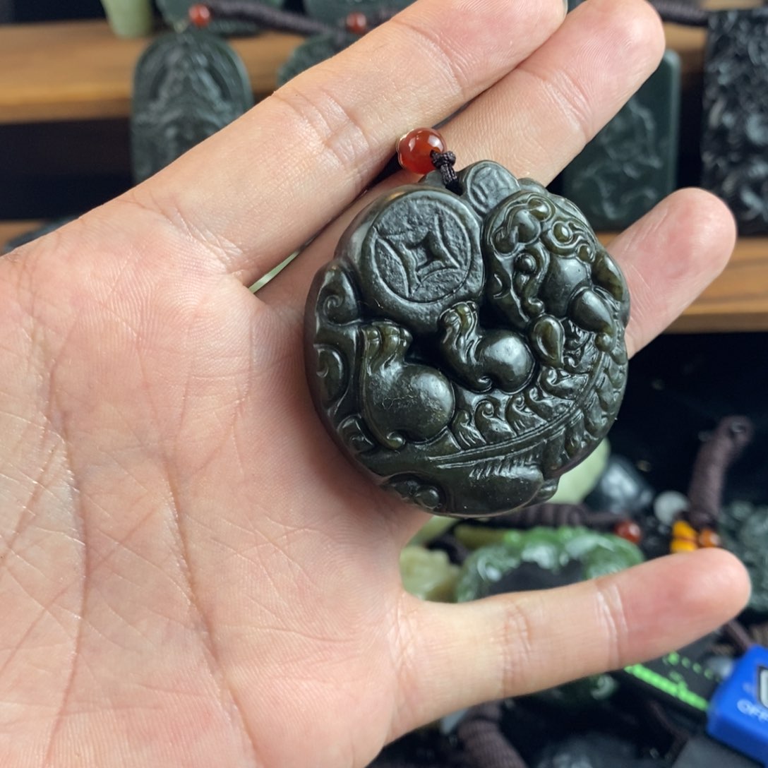 和田玉挂件未镶嵌