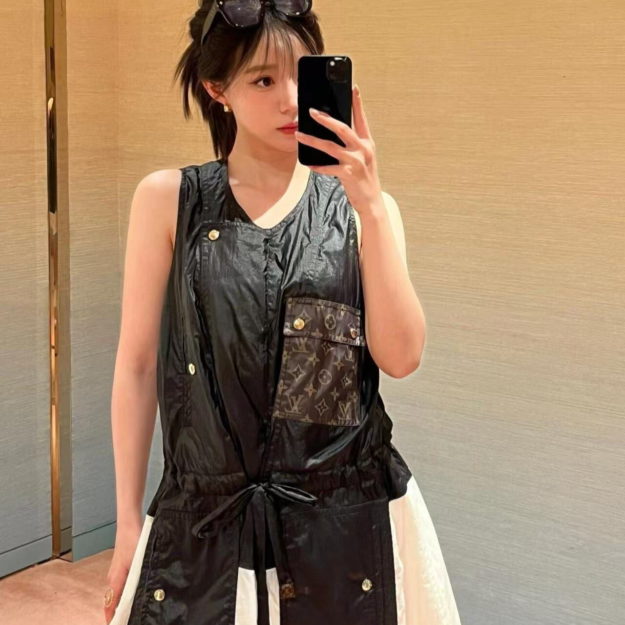 99新 LouisVuitton/路易威登 黑白拼色老花连衣裙 36码 K16