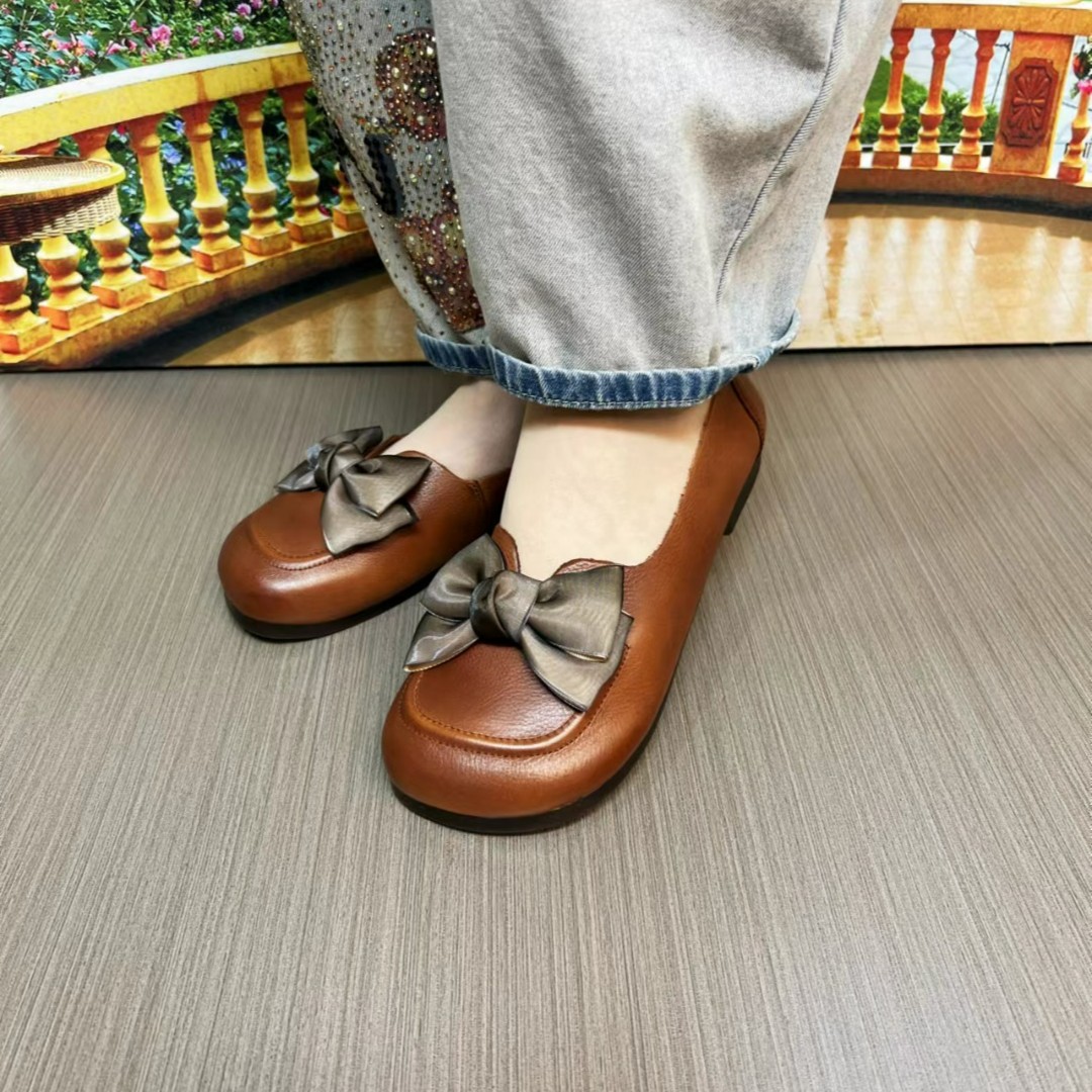 春季浅口软底软面牛皮单鞋舒适时尚女士百搭平底圆头妈妈鞋复古