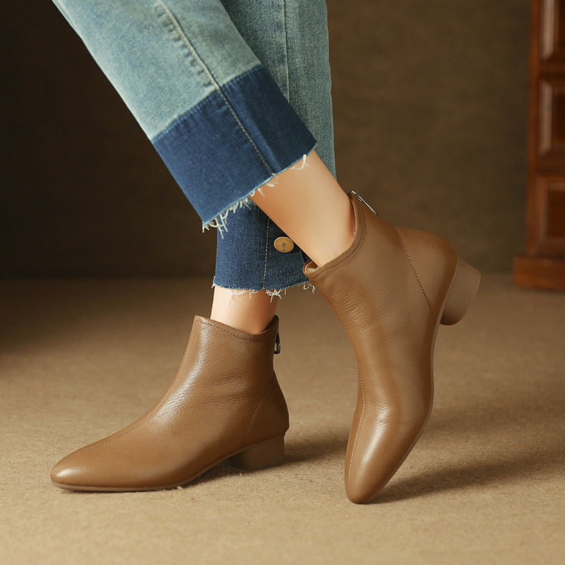 3cm[34-40码]尖头粗跟加厚羊毛短靴女2024冬新款保暖后拉链马丁靴