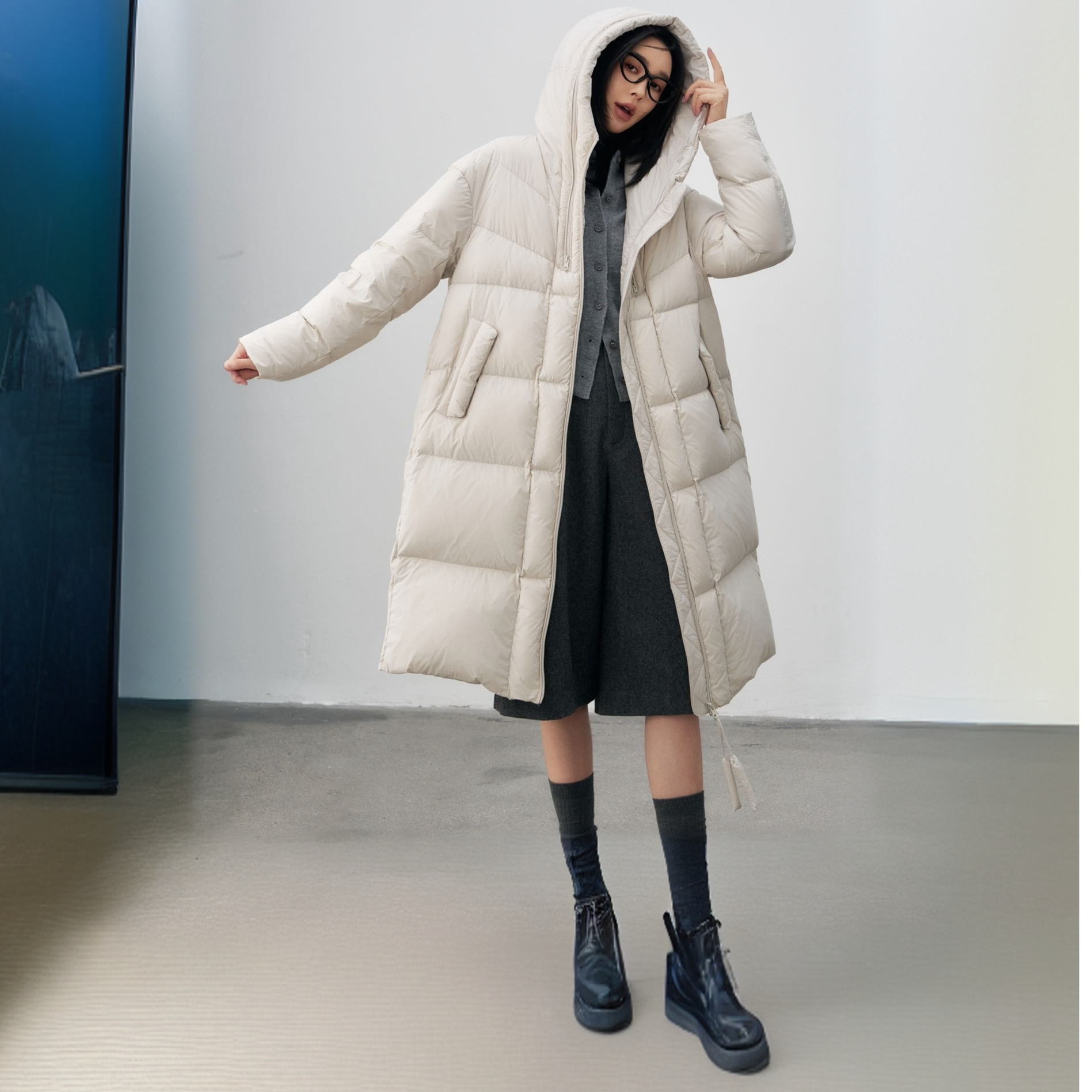 Basic House/百家好MM2024年新款韩版长款连帽鸭绒休闲羽绒服冬