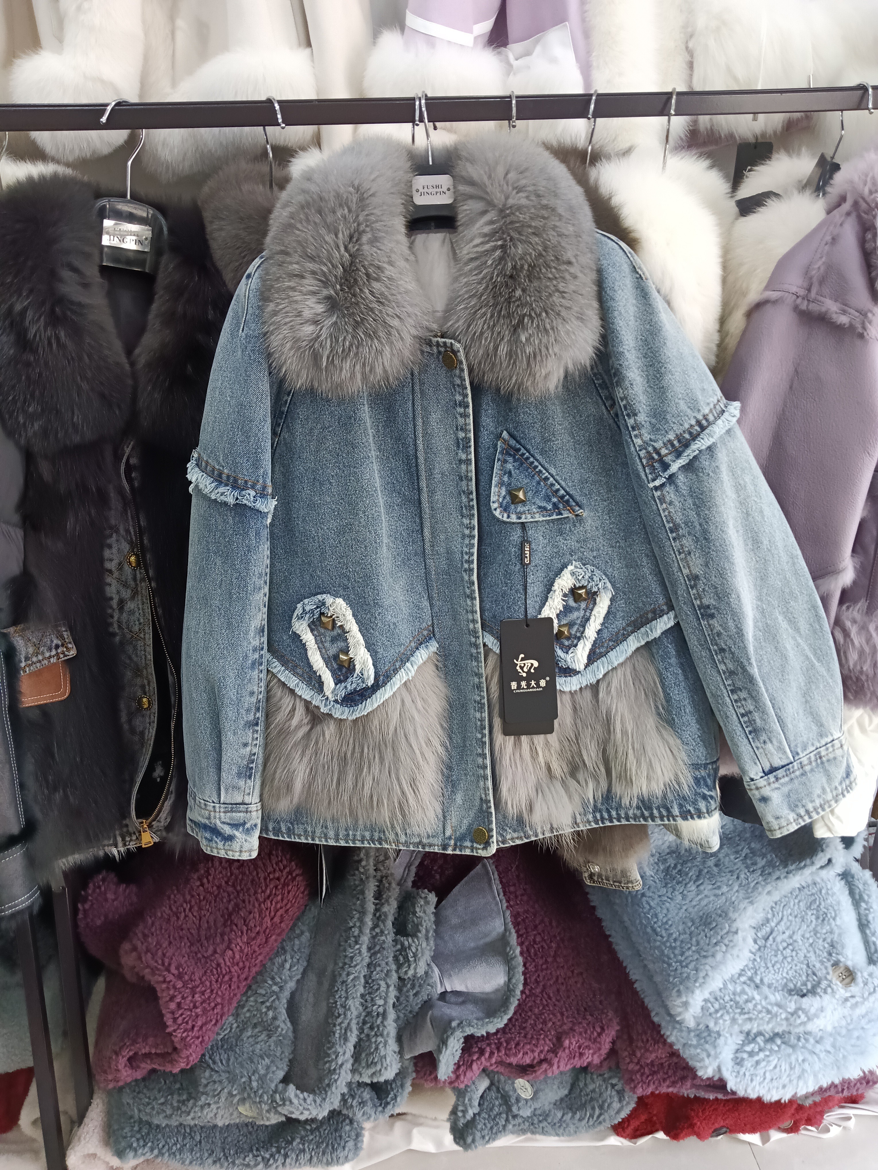 牛仔女装时尚加绒拼接冬季毛领女款百搭