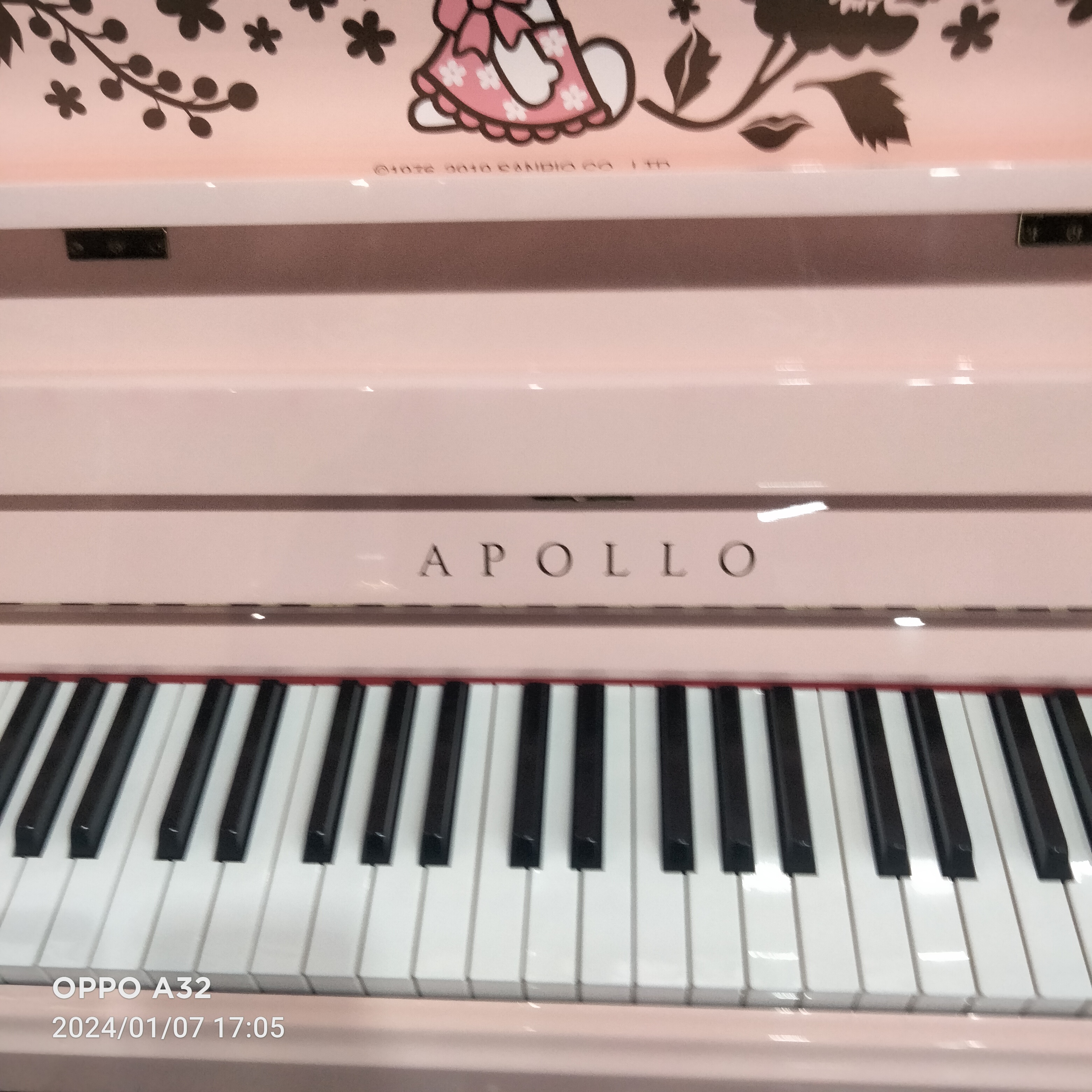 阿波罗与KT猫联名款121 88键钢琴
