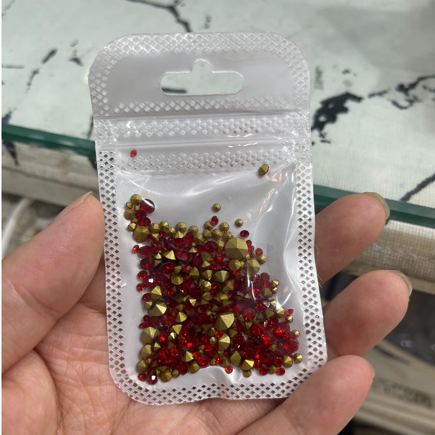 【0214】美甲红色尖底堆钻，满30包邮
