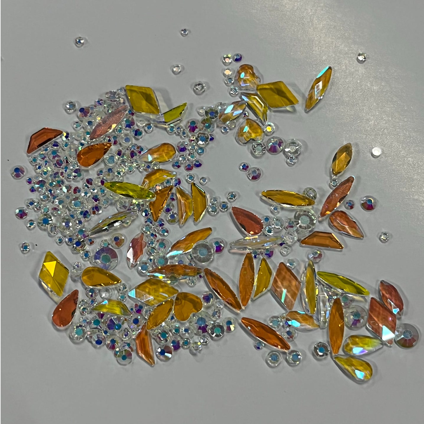 【0321】美甲福利袋：天堂月光色 50异型250颗混合钻满30元包邮