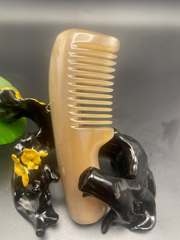 初慕牛角梳-天然白水牛角纯手工打磨手柄梳包包梳男女通用