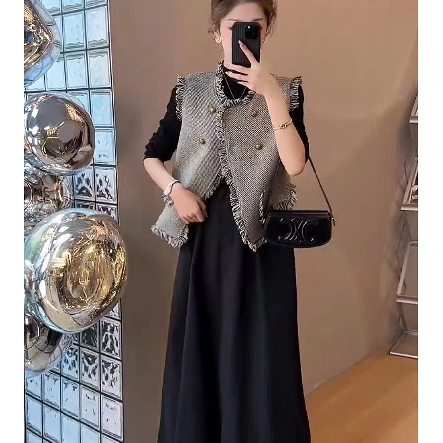 大码胖mm日系复古流苏小香风叠穿马甲背心女秋季外搭时髦马夹开衫