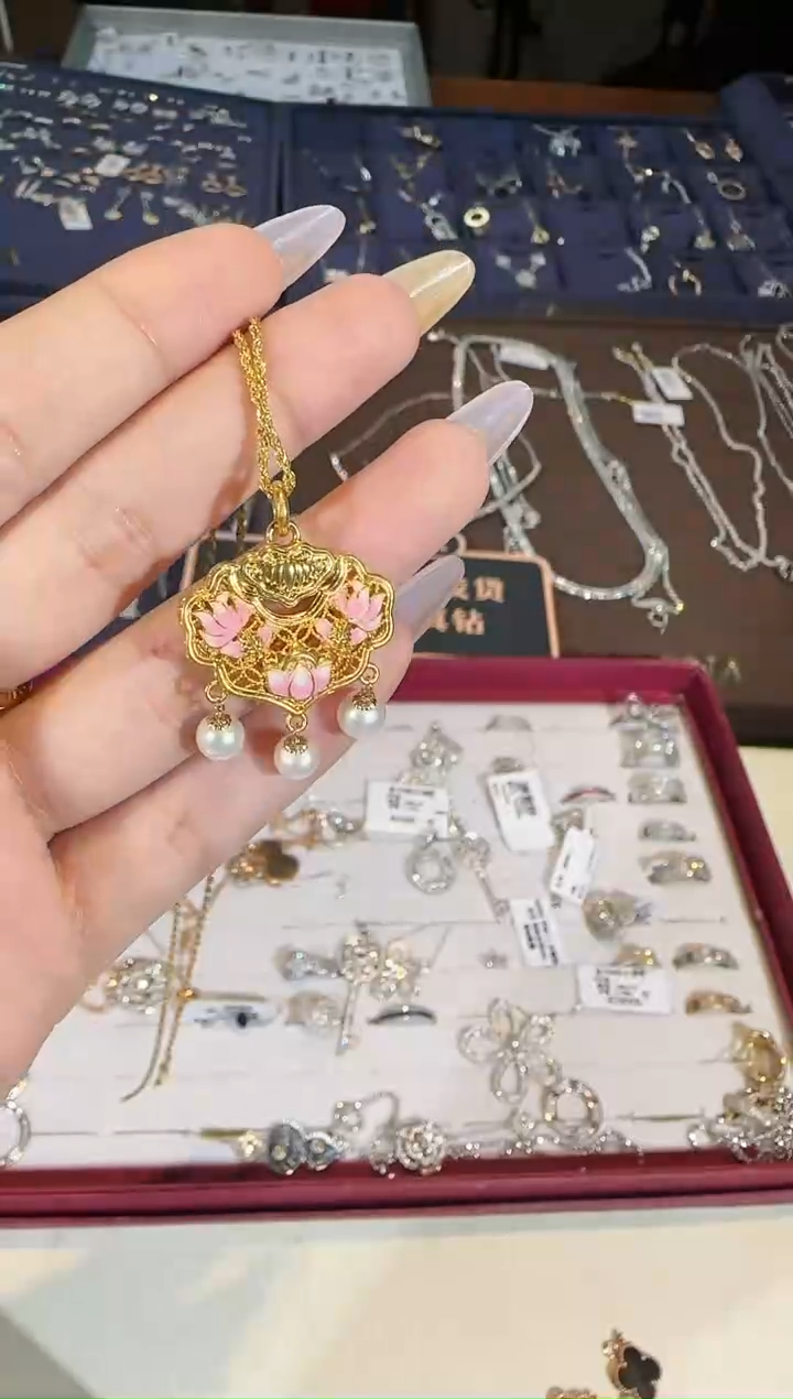 【闪购商品】淡水珍珠吊坠（不含链）18K金镶嵌十里红妆
