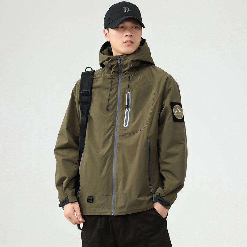 2024秋季新款百搭户外三防时尚潮流夹克连帽情侣冲锋衣休闲男外套