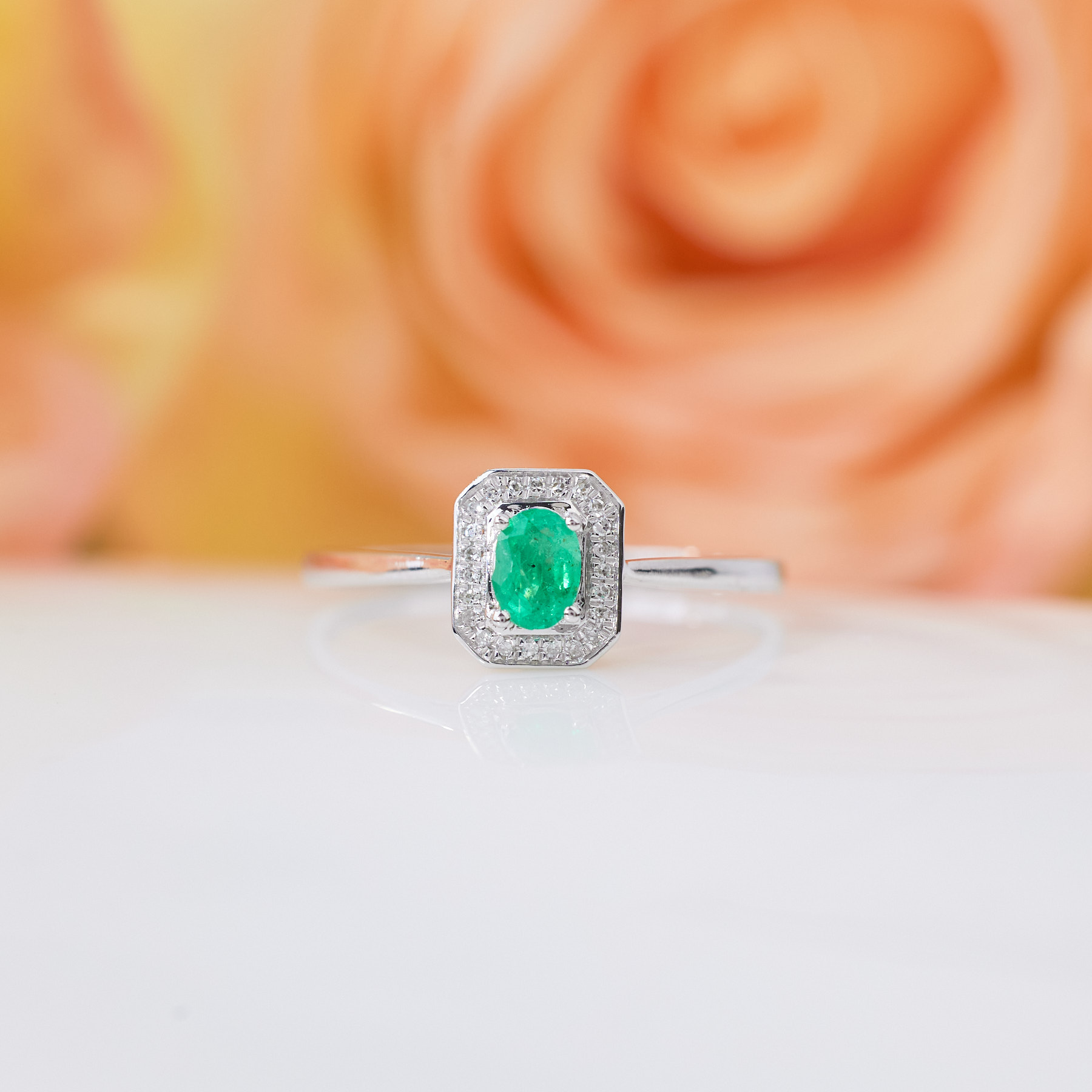 玉峰珠宝丨安娜【婉晴】祖母绿戒指*18K镶嵌*U7310多样性发其一