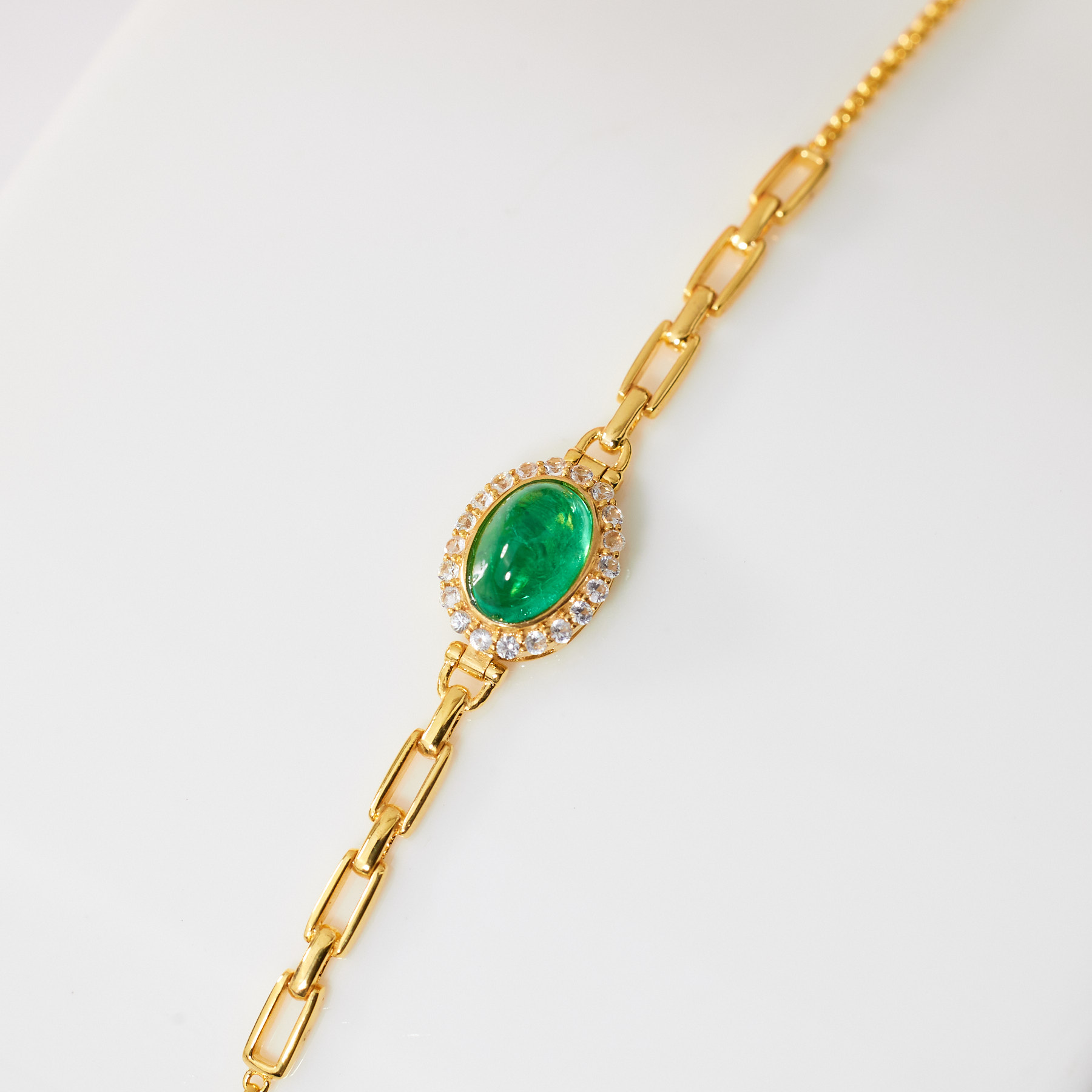 玉峰珠宝丨安娜【风信】祖母绿手链*18K镶嵌*Q2021多样性发其一