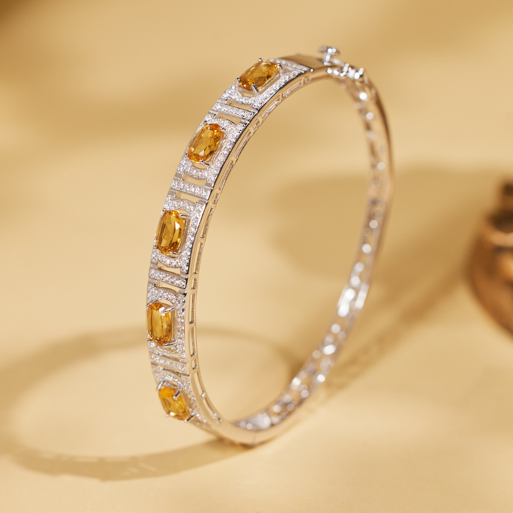 玉峰珠宝丨安娜【竹烟】黄水晶手镯*S925镶嵌*N5074多样性发其一