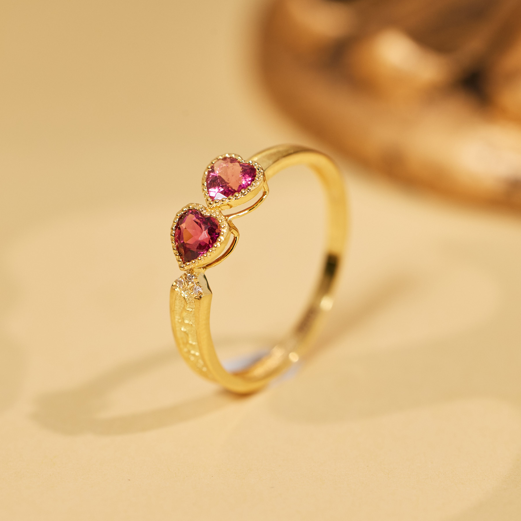 玉峰珠宝丨安娜【梓泽】碧玺戒指*18K镶嵌*U9376多样性发其一