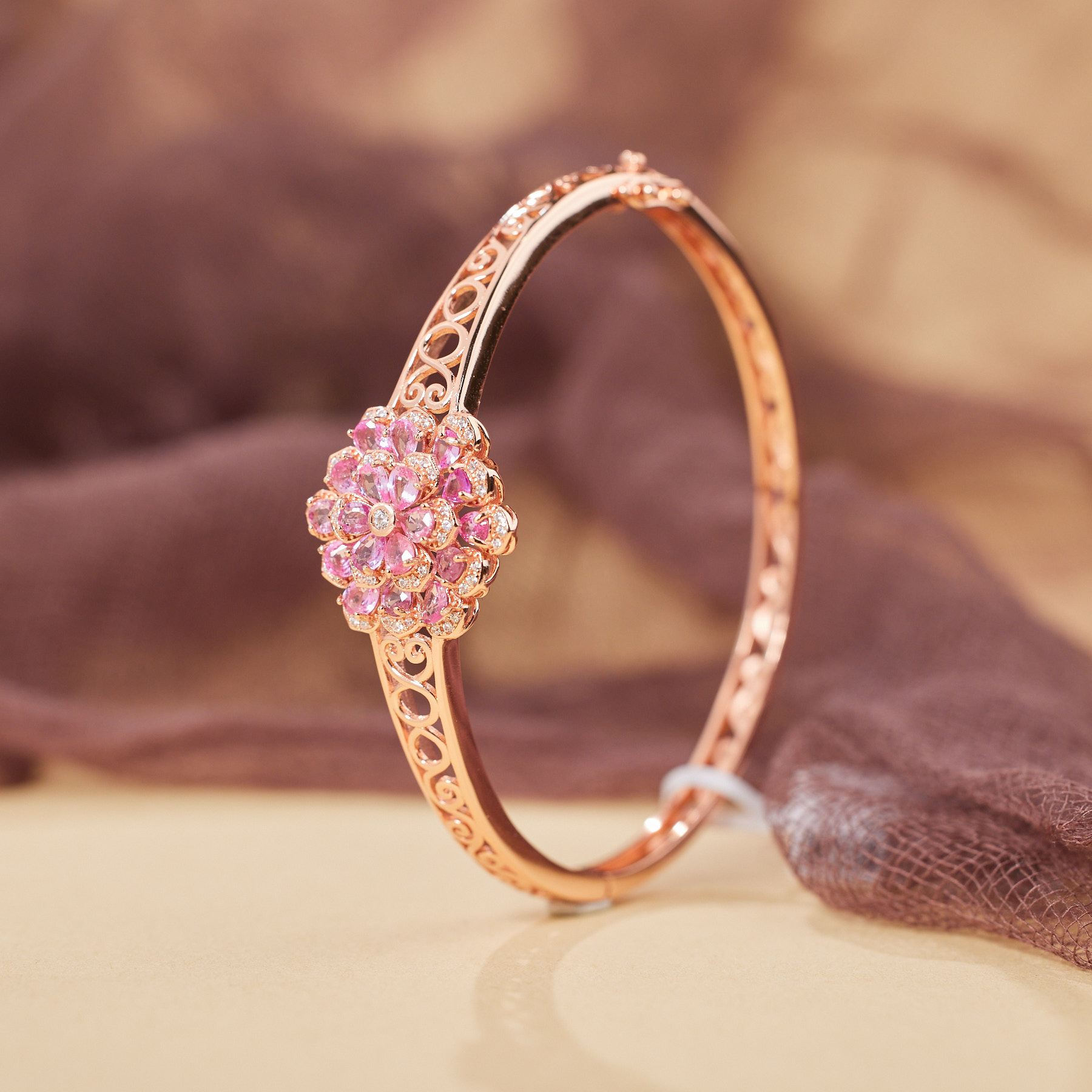 玉峰珠宝丨安娜【棋韵】彩蓝宝石手镯*S925镶嵌*P7763多样性发其一