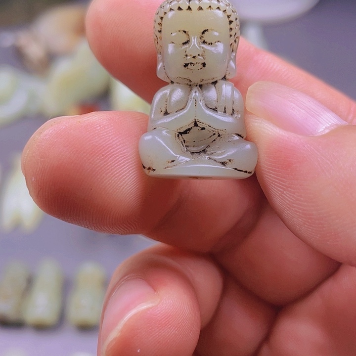 和田玉（糖玉）颈饰未镶嵌单****饭