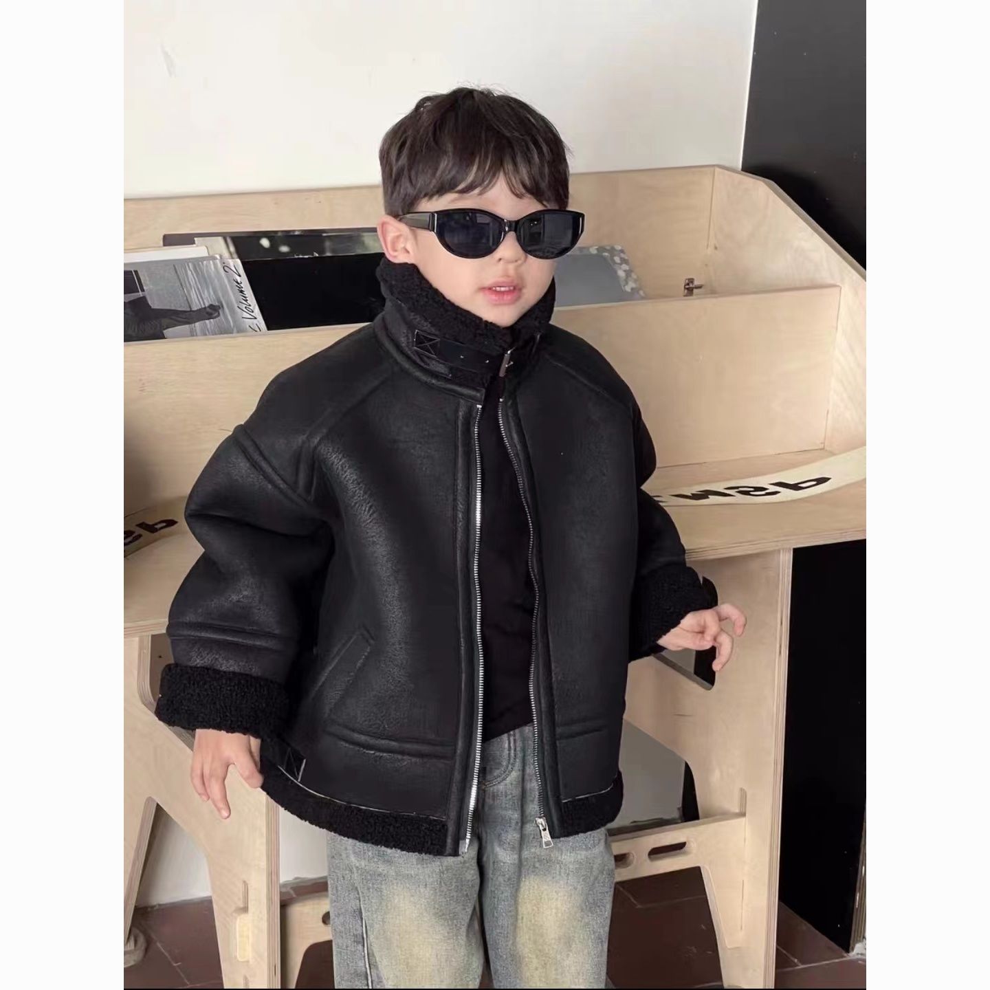 皮衣新款童装冬季男女童酷帅立领机车夹克加绒加厚儿童外套