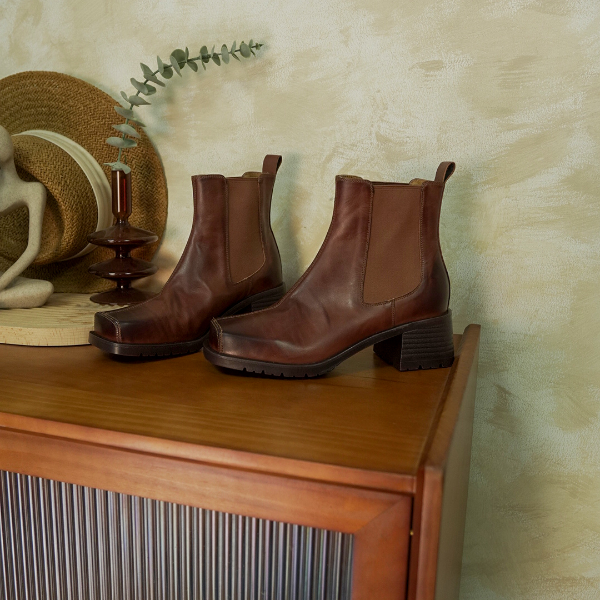 Tinker 水洗短筒方头粗跟法式复古短靴 真皮中跟棕色擦色英伦风