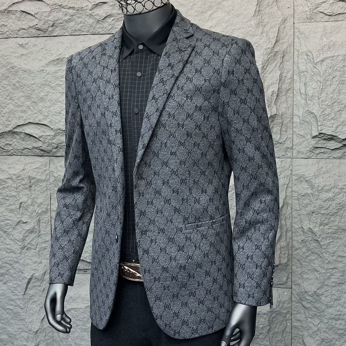 【高端品西服】8661款高品扩胸版刺骨拉毛商务休闲西服