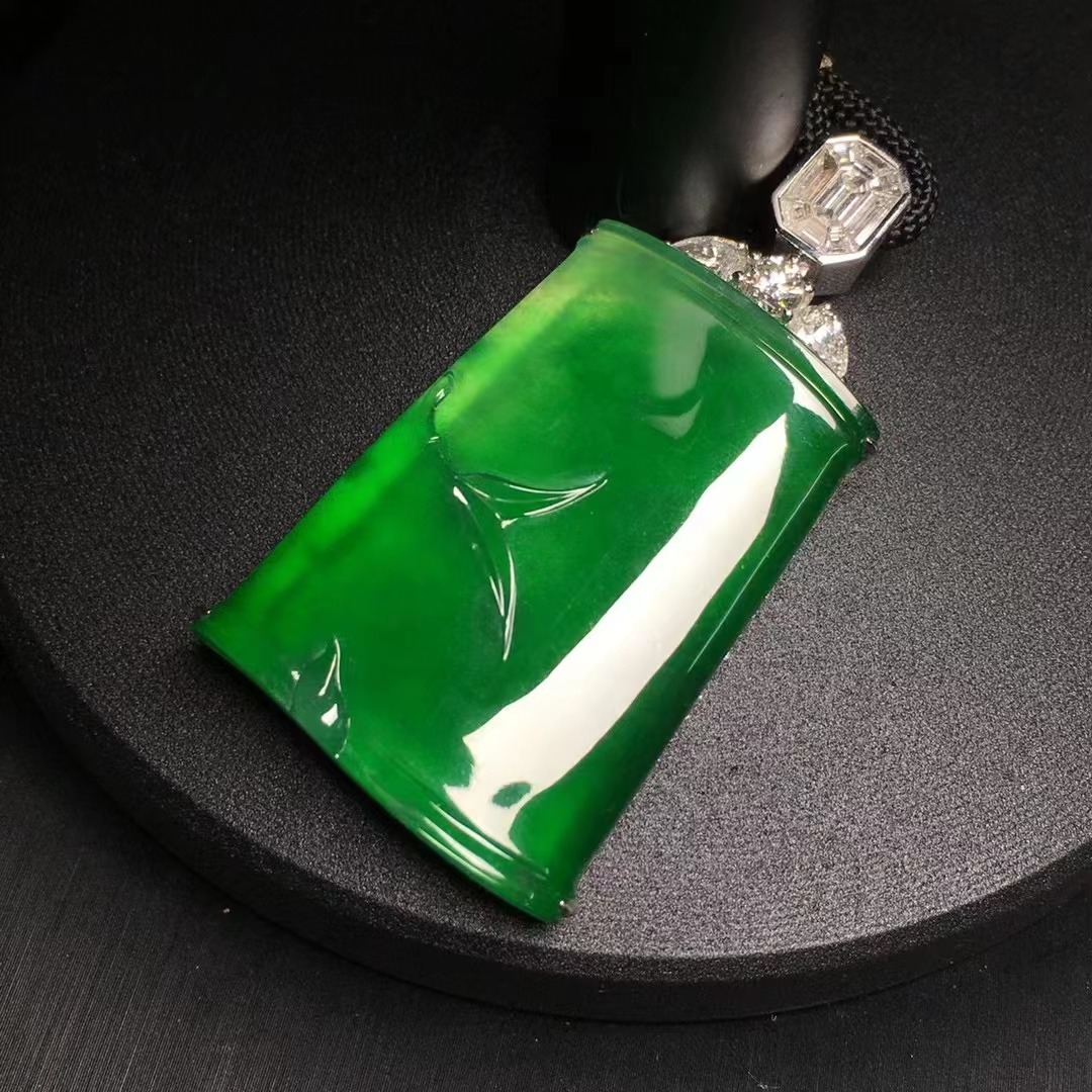 无品牌天然缅甸A货翡翠吊坠定制挂件