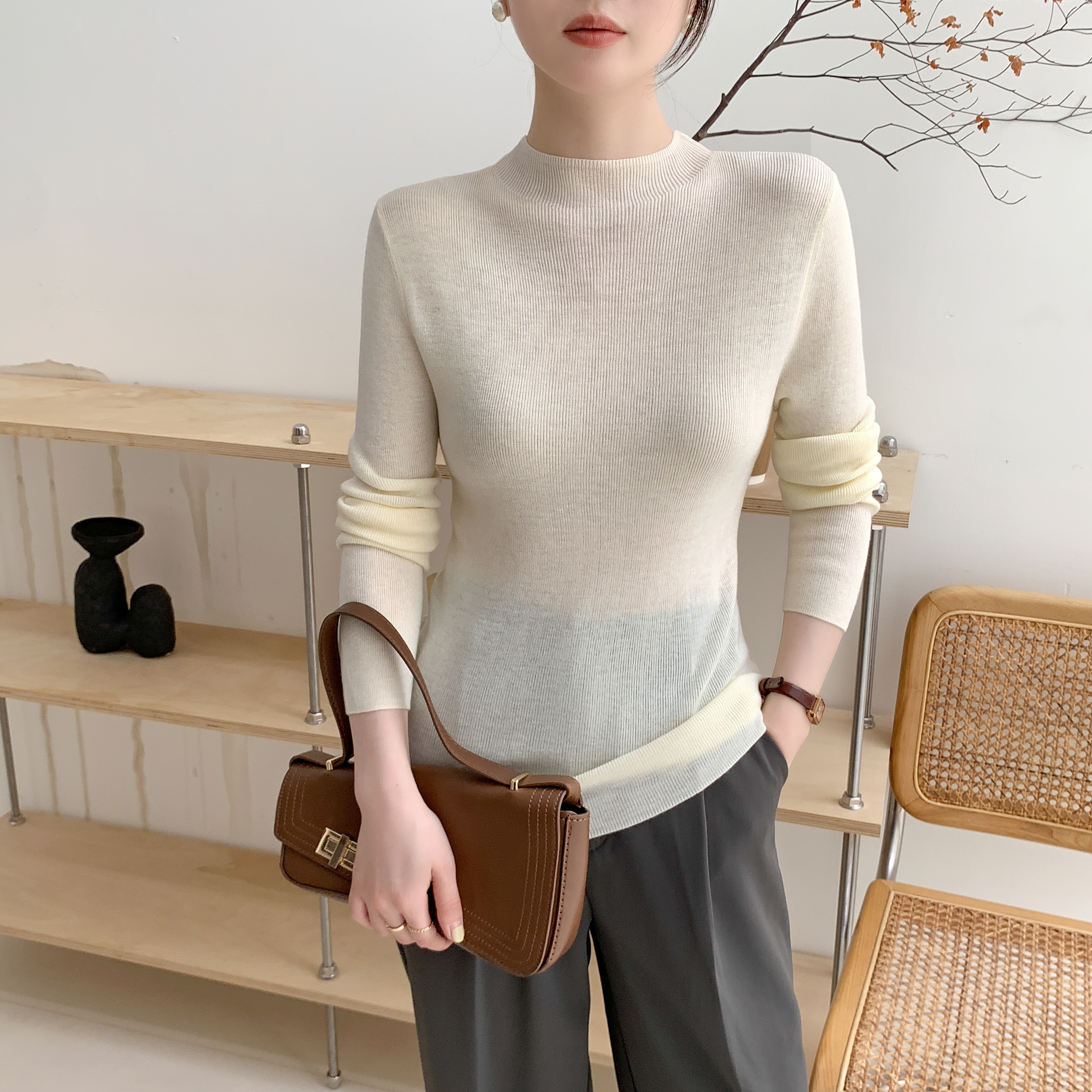 丫丫--秋冬新款--半高领修身显瘦内搭打底衫