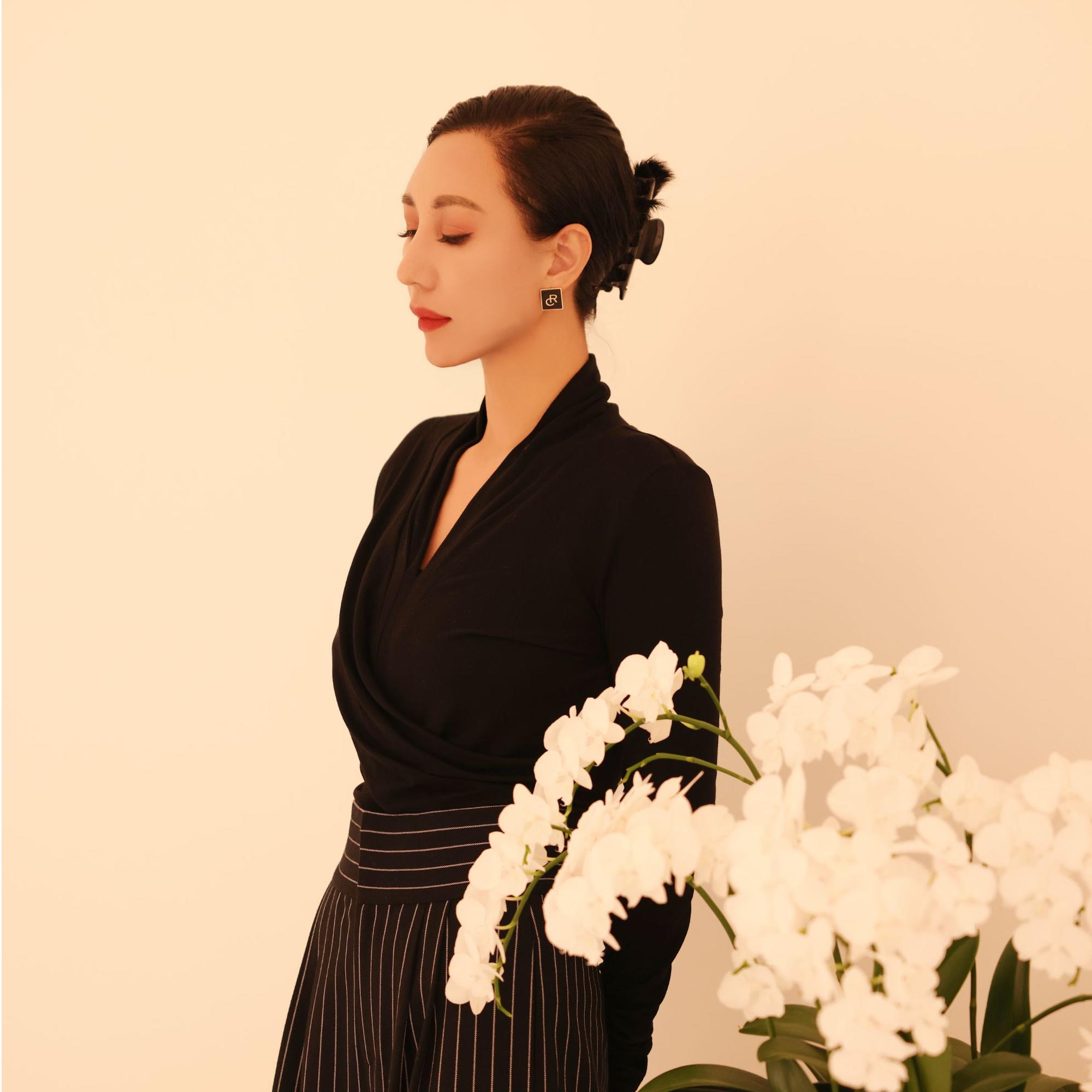 【Do.Fashion欧阳】Sable“塞布尔”性感V领羊毛针织衫黑色