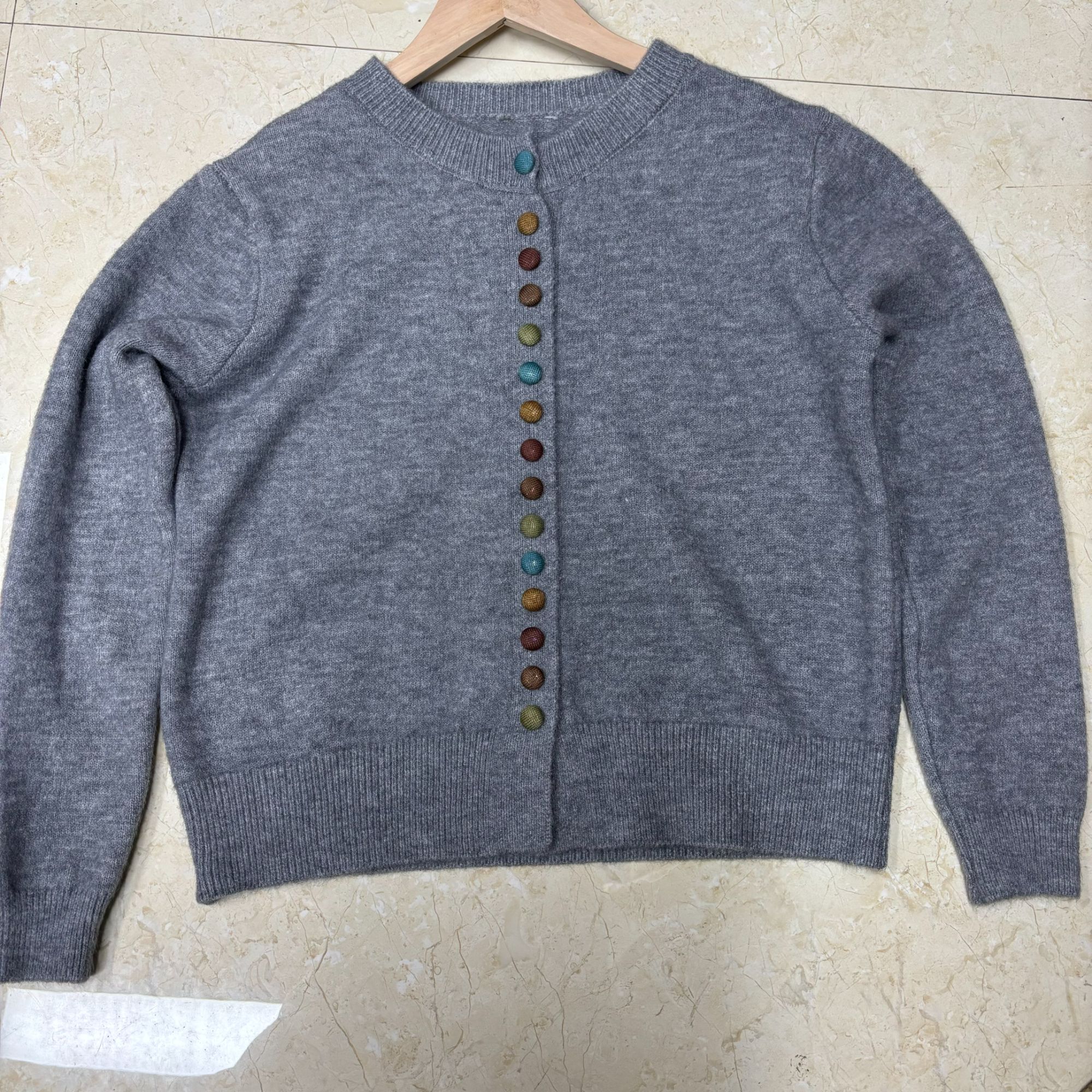 【颜颜家服饰】秋冬季新款开衫毛衣新款新款毛衣显瘦外套春款四九