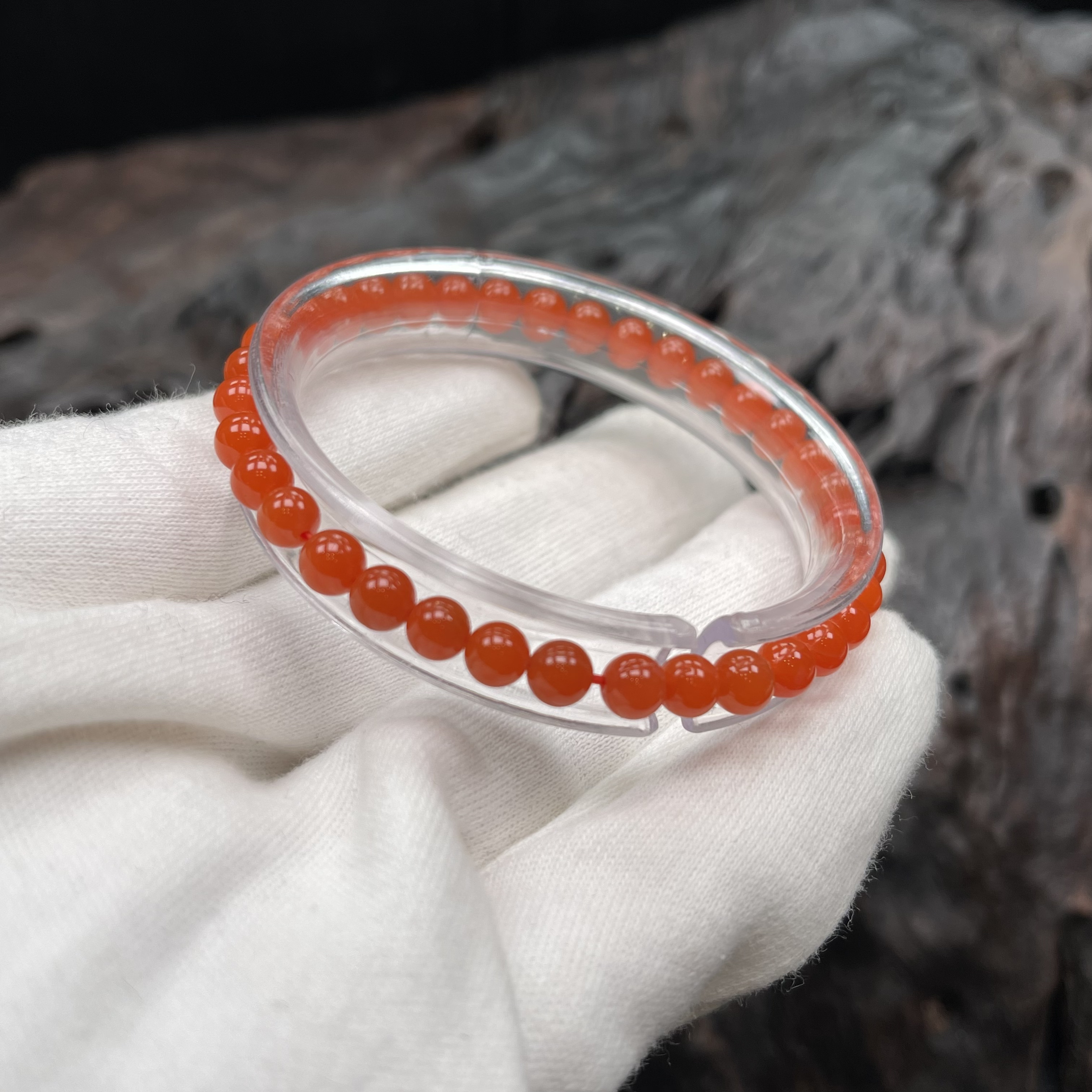 保山南红天然原矿单圈手串精美