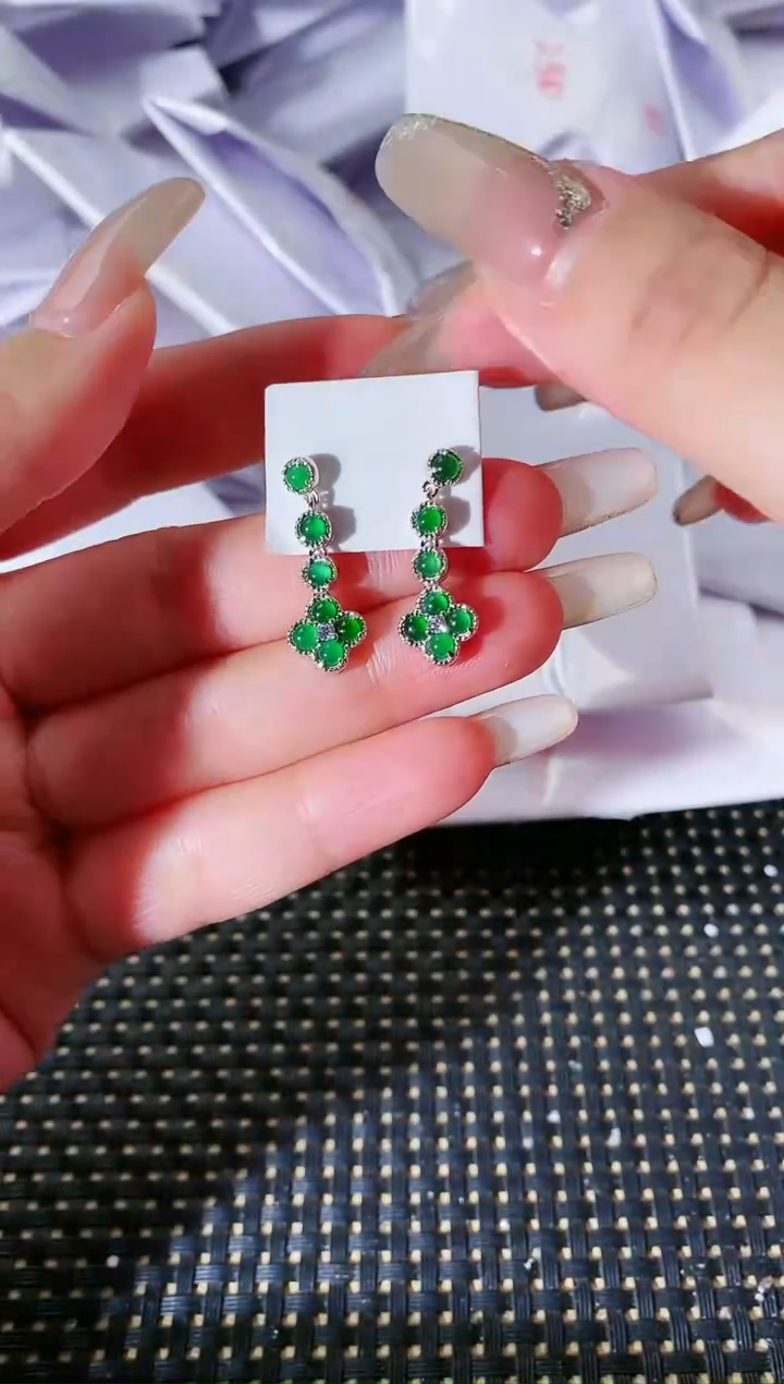 【闪购商品】翡翠耳饰银S925镶嵌150