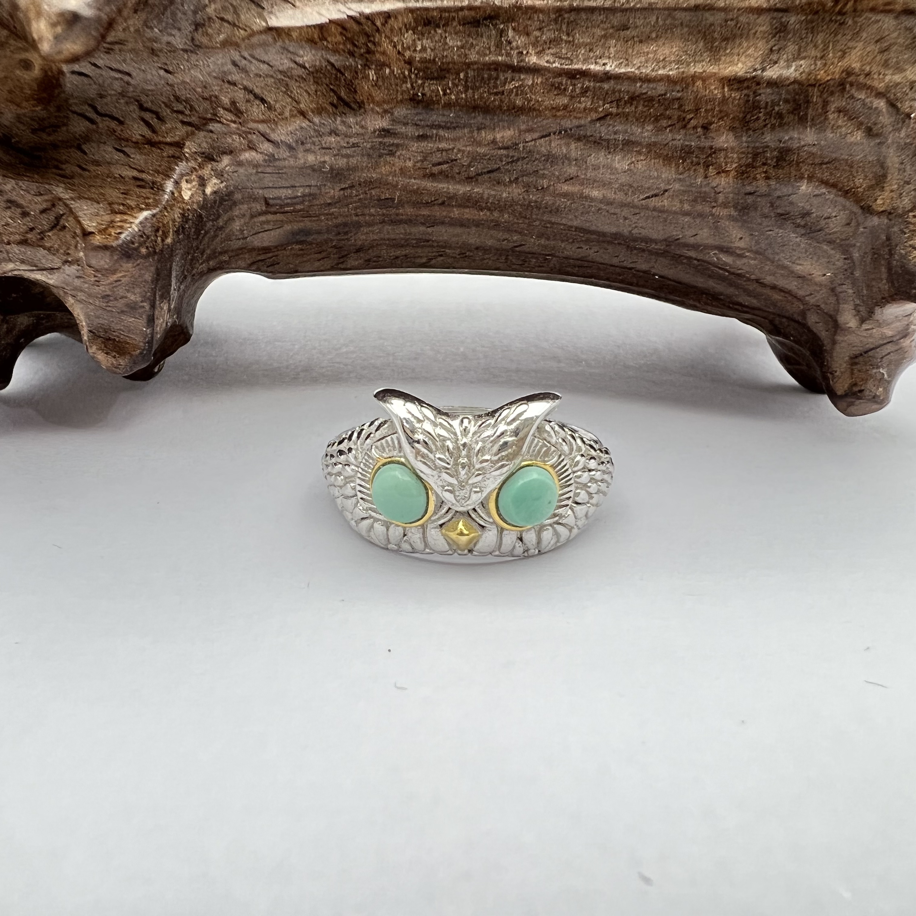 【唐唐臻品】原矿绿松镶嵌银戒.气质复古猫头鹰款可调节戒指...