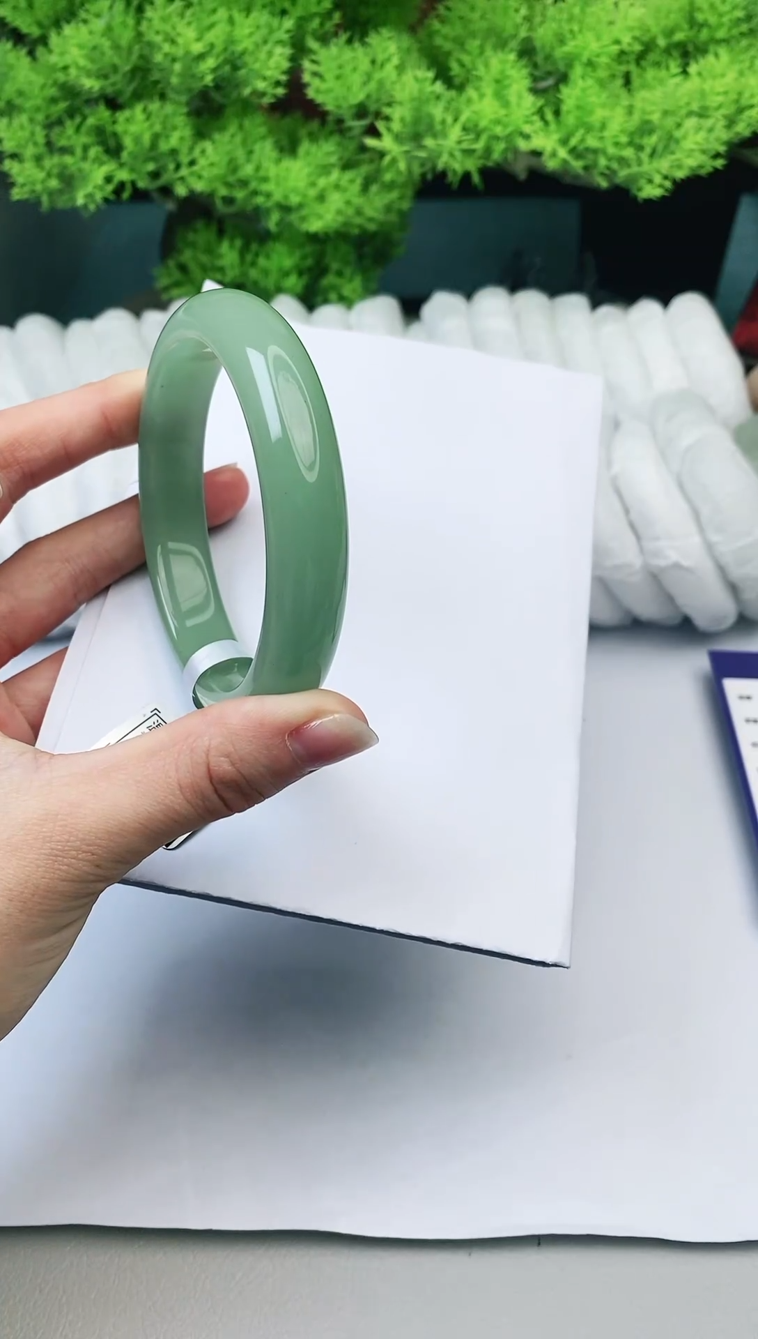 【闪购商品】石英质玉手镯未镶嵌59-0361371086