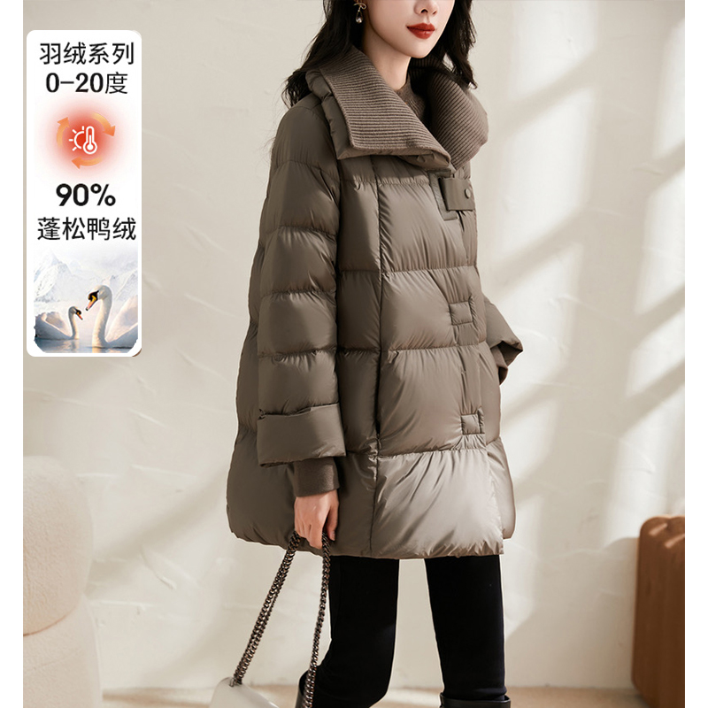 中年妈妈冬装羽绒服针织羽绒双层领新款洋气中年装时尚白鸭绒外套