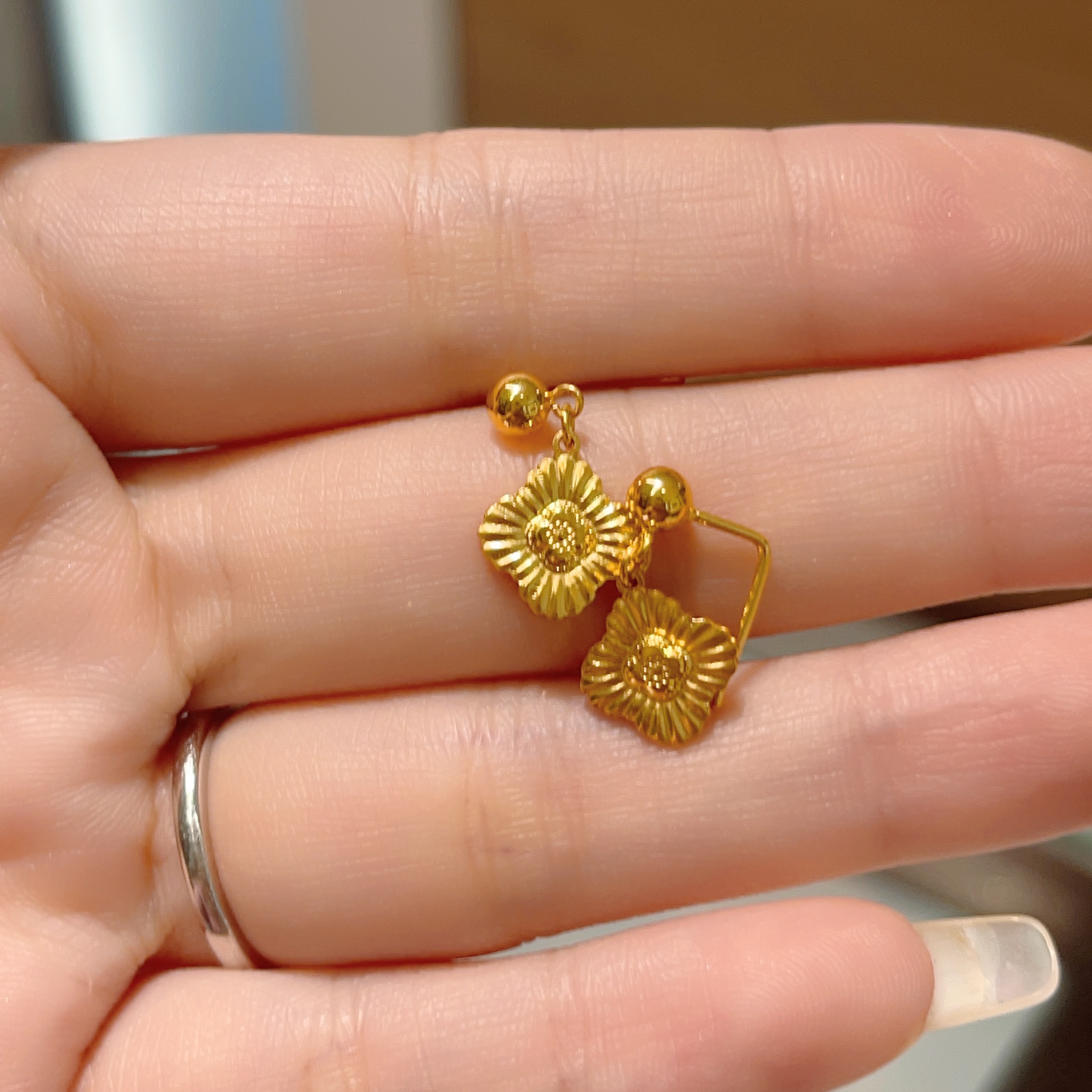 宝裕华黄金足金999 5G复古四叶草七字耳钩