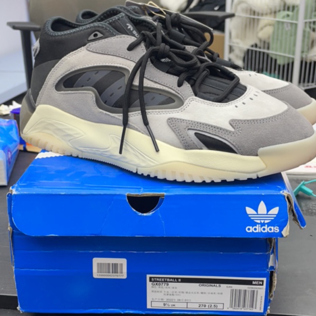 断码 adidas 休闲鞋 GX0779 44码