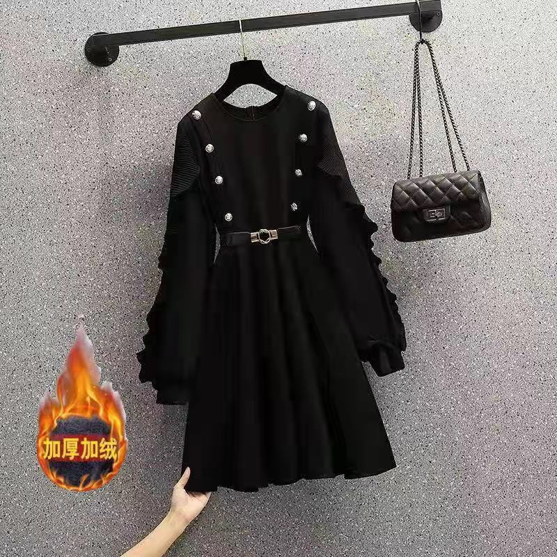 2023秋冬季新款加绒连衣裙胖mm宽松显瘦遮肚减龄中长款时尚小黑裙