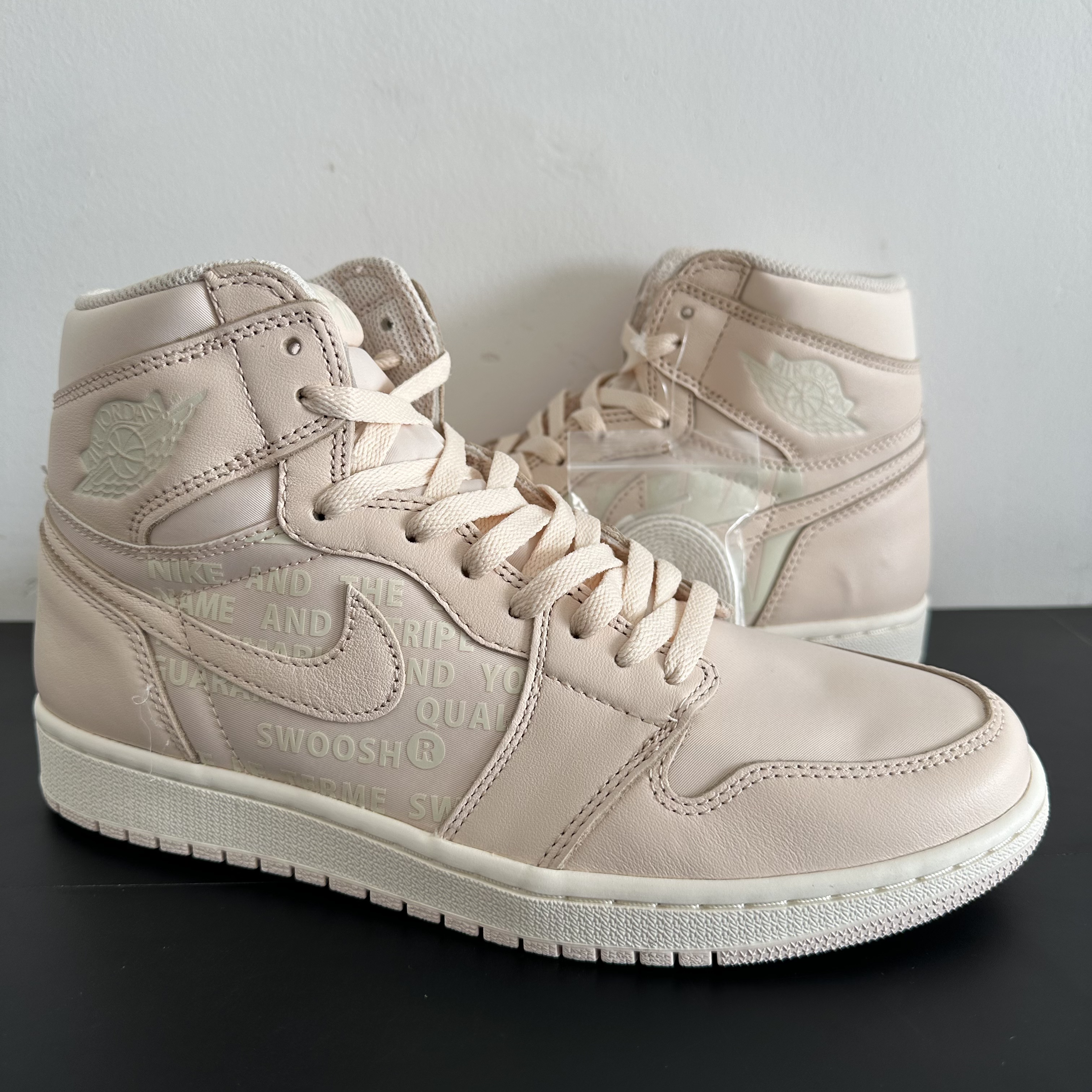 43码 全新未使用 原盒 aj1 乔1 樱花粉 复古 高帮 篮球鞋 男鞋