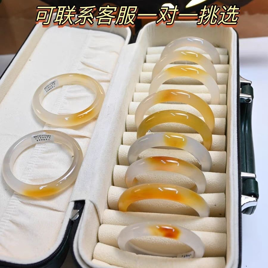 天然马料一口糖玛瑙玉髓手镯正圈 冰透显气质  多样性一件发货