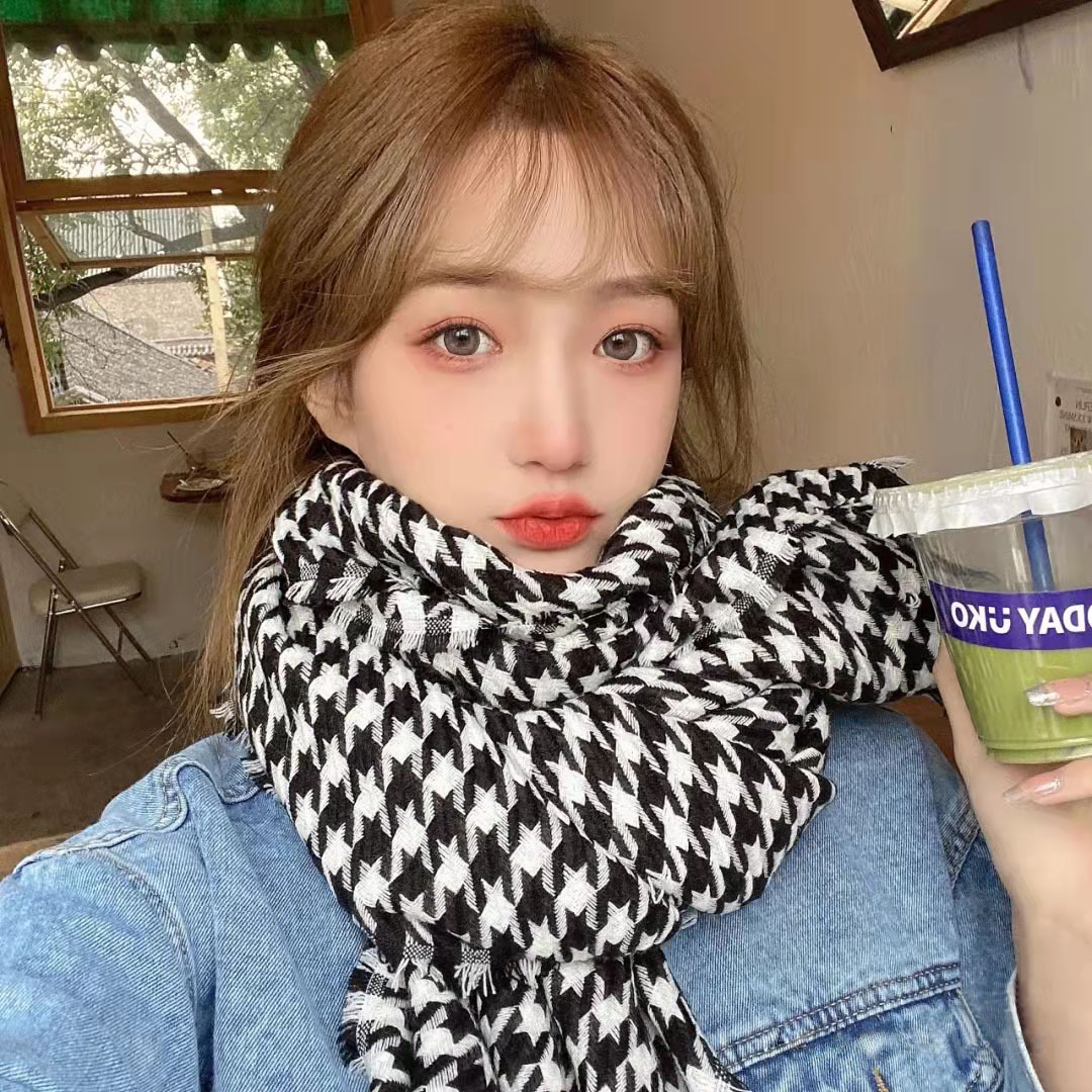 新款千鸟格学生围巾女网红仿羊绒秋冬季披肩针织时尚潮流百搭围脖
